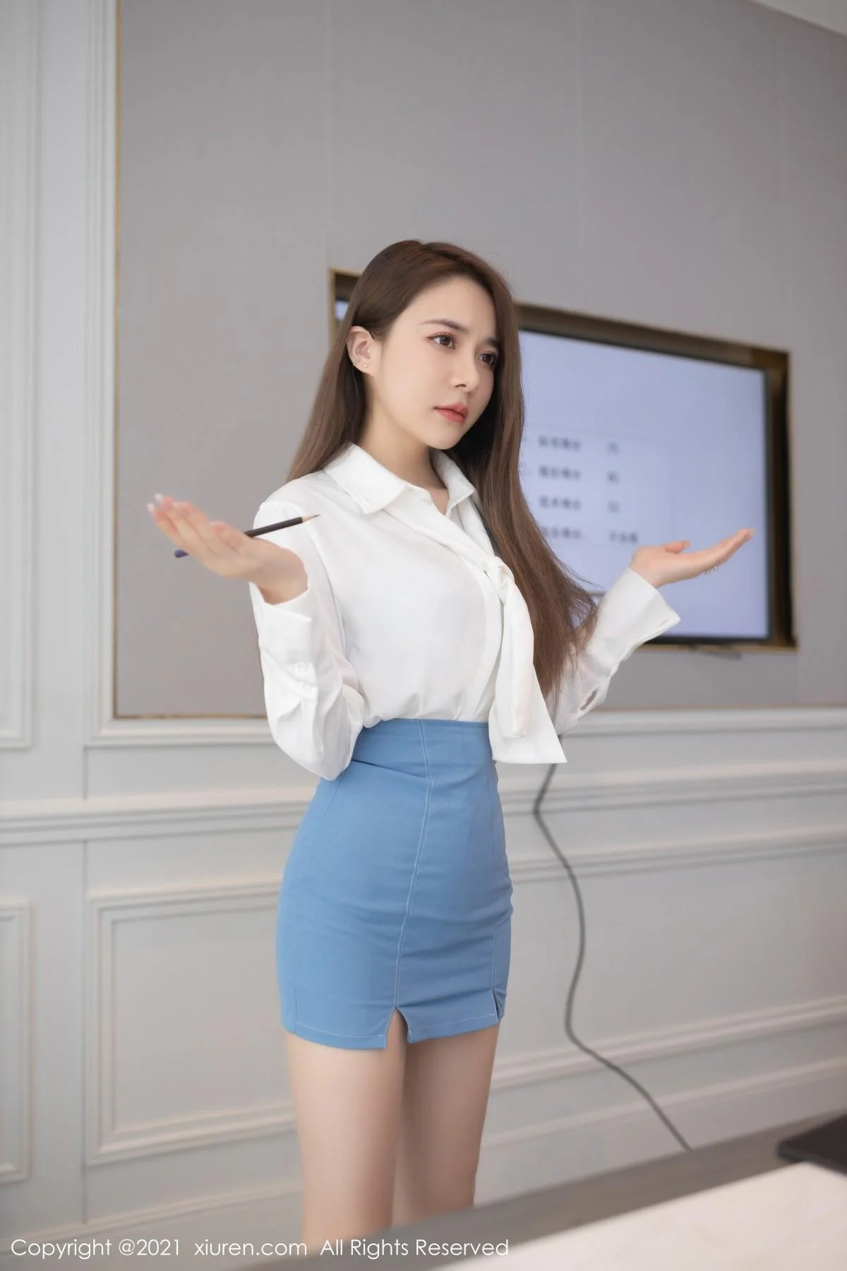 鱼子酱Fish成都旅拍招标会主题半脱内衣露火辣身材绝美写真 第 7 张