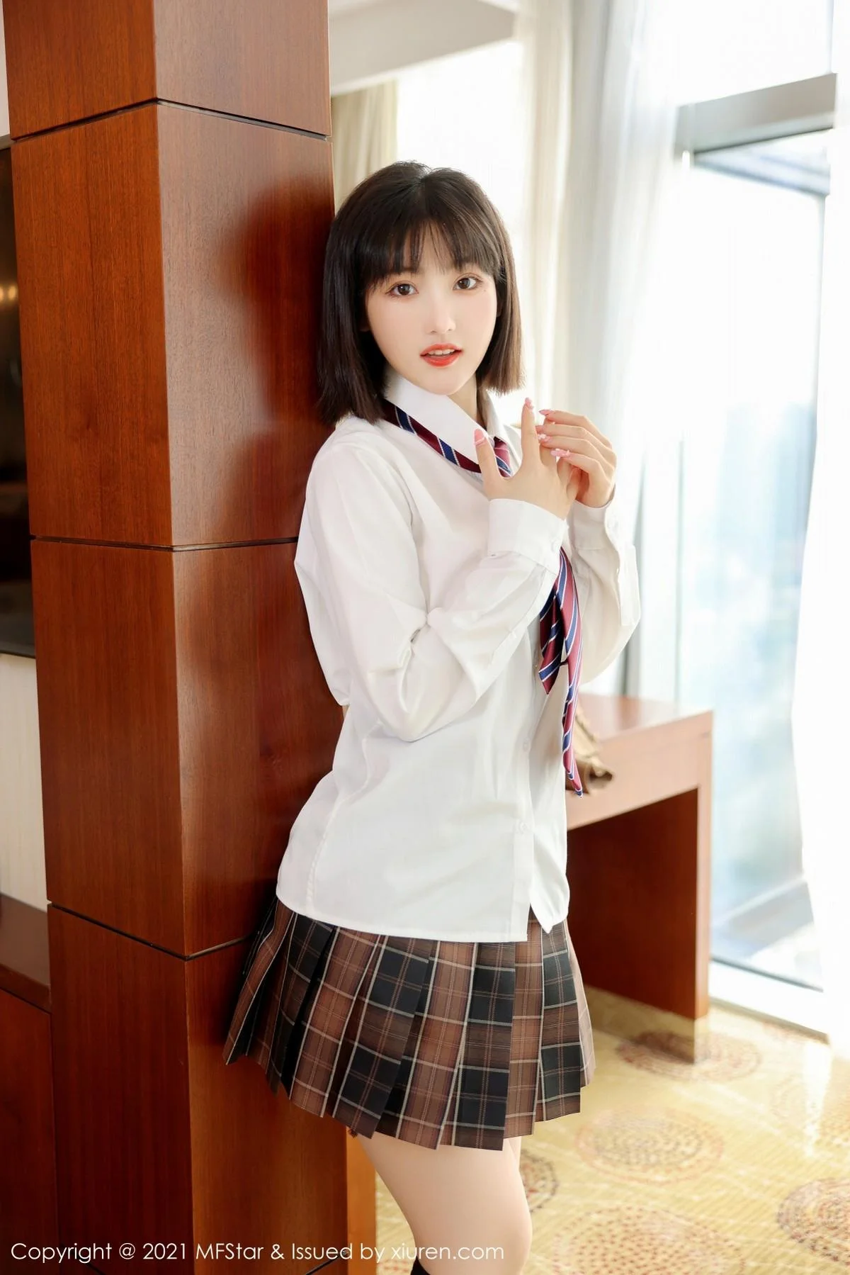 甜筒晓彤居家女友主题粉色内衣配肉丝裤袜甜美可人写真 第 44 张