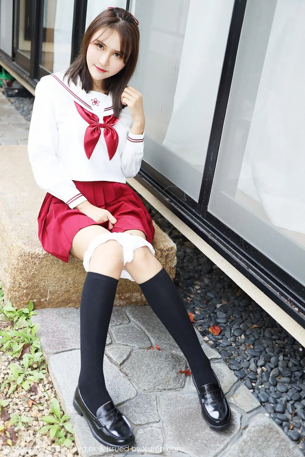 SOLO-尹菲日本旅拍户外红色学生制服清爽迷人写真 第 39 张