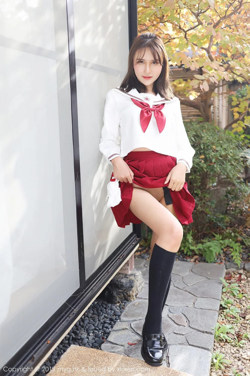 SOLO-尹菲日本旅拍户外红色学生制服清爽迷人写真 第 60 张