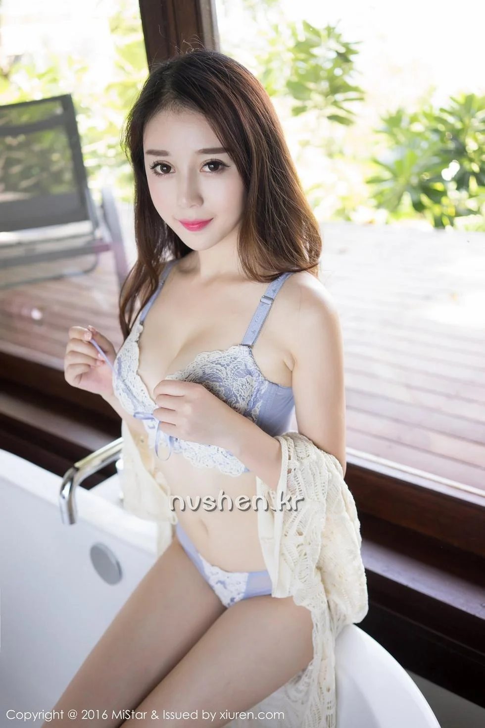 赵小米Kitty苏梅岛旅拍第二套性感内衣完美写真 第 34 张