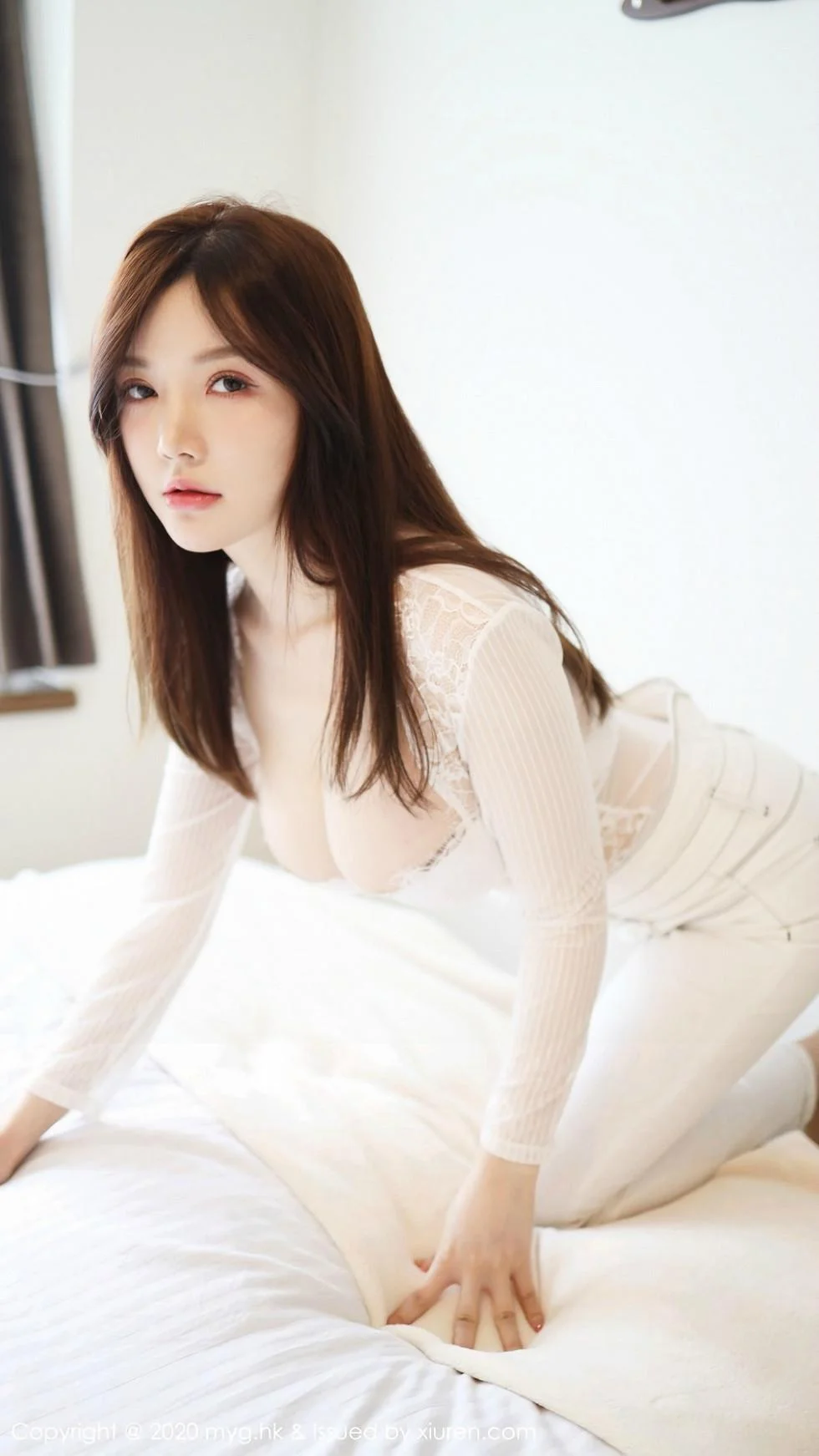 糯美子Mini日本旅拍私房牛仔裤半脱露翘臀绝美写真 第 45 张