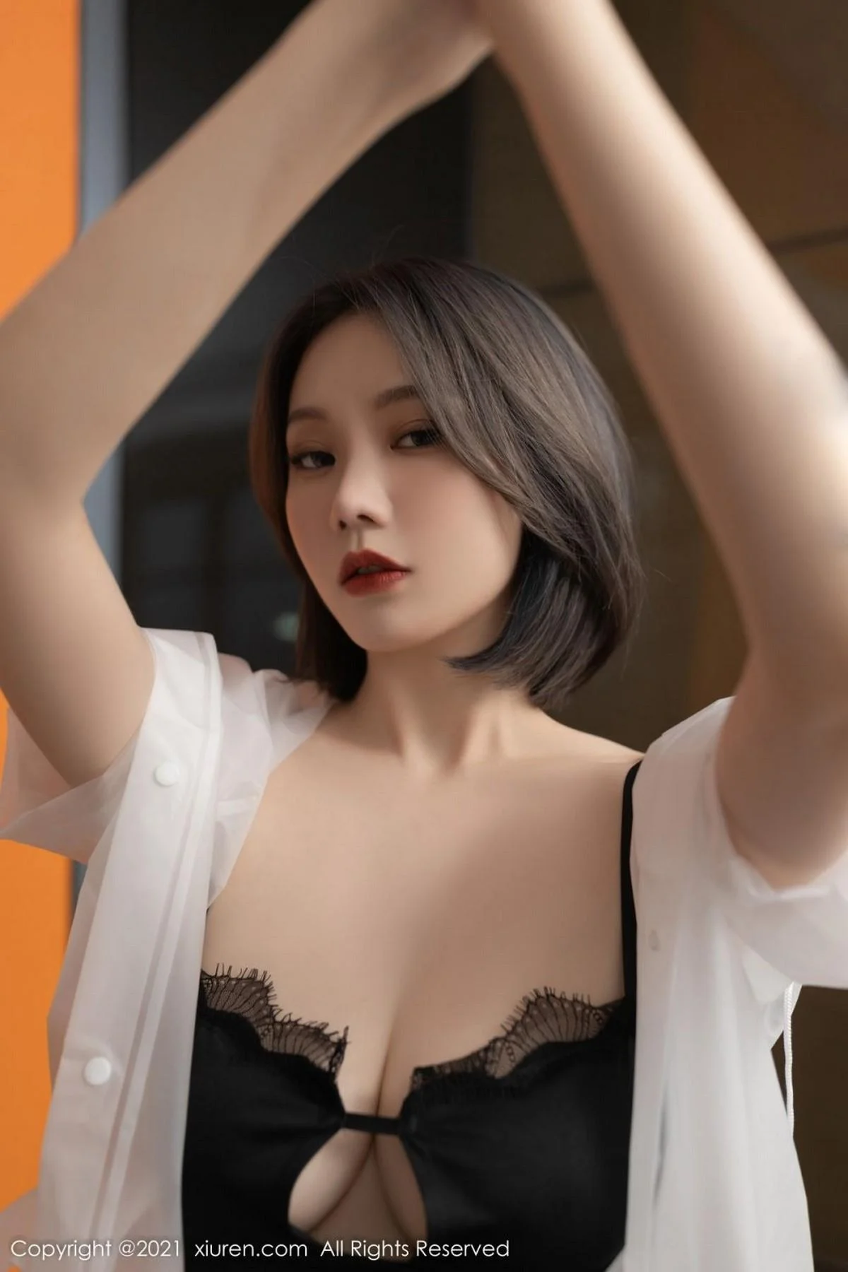 安然Maleah重庆旅拍精致黑色内衣配红丝吊袜撩人绝美写真 第 33 张