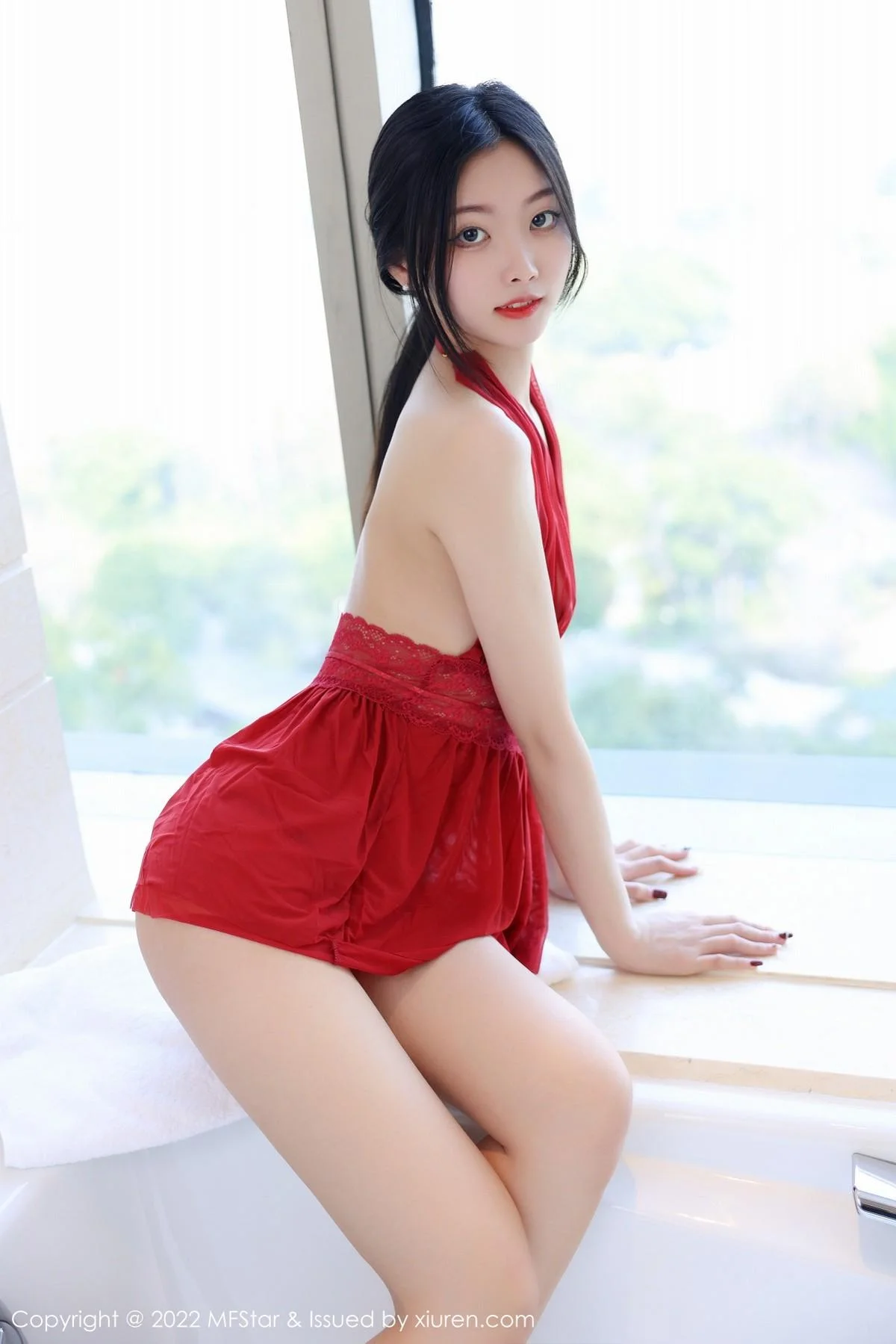 韩好甜性感红色露肩连衣裙秀曼妙身材迷人绝美写真 第 100 张