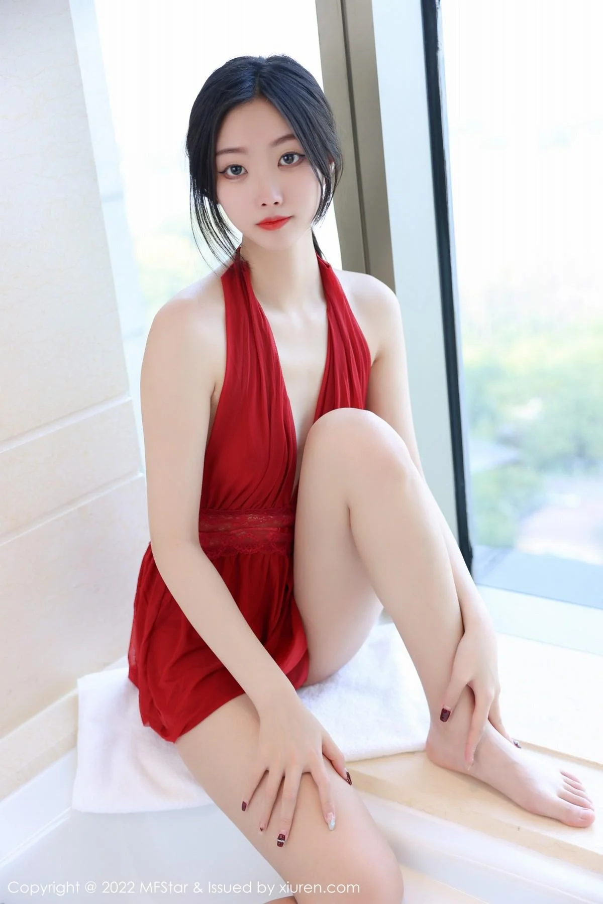 韩好甜性感红色露肩连衣裙秀曼妙身材迷人绝美写真 第 89 张