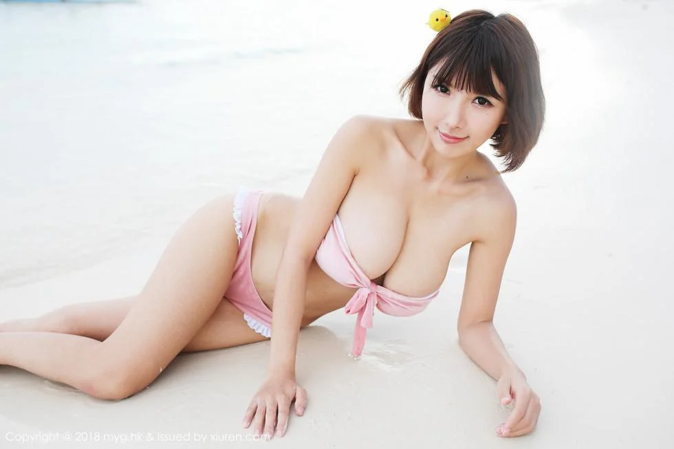 晓茜sunny沙滩边粉色比基尼秀完美身材傲人豪乳绝美写真 第 7 张