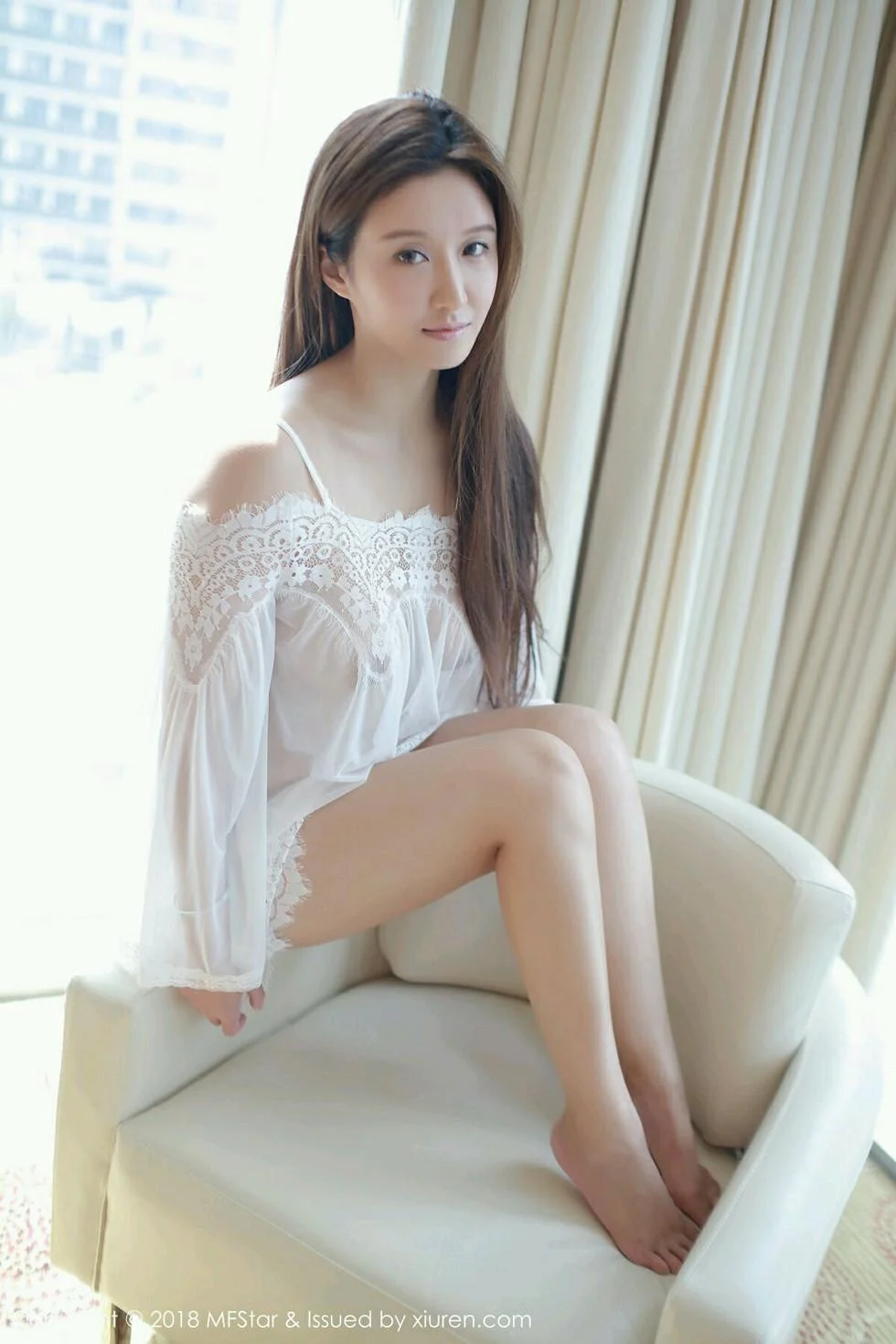 运动达人Jennanni_Jen白色蕾丝薄纱睡衣透视绝美写真 第 37 张