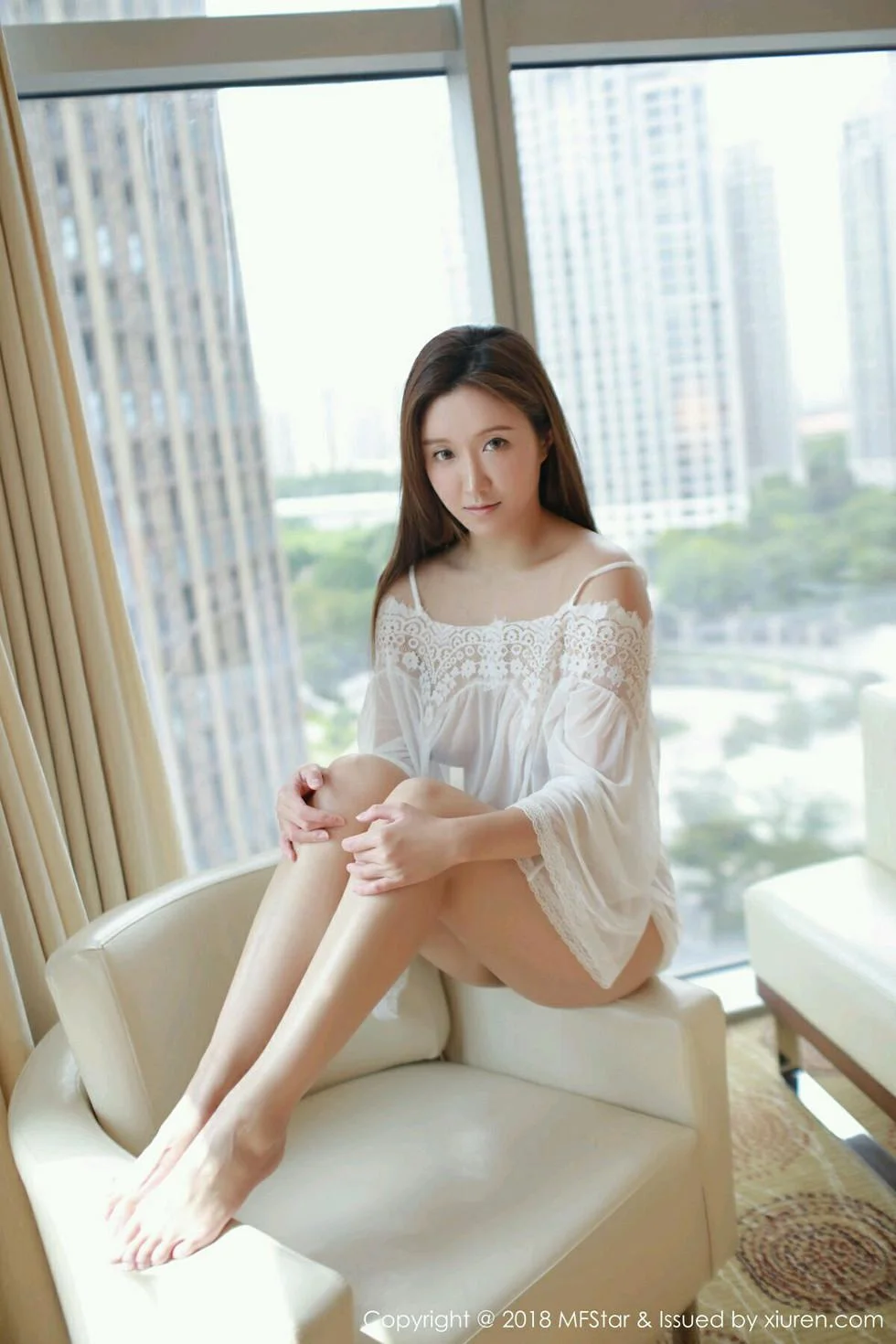 运动达人Jennanni_Jen白色蕾丝薄纱睡衣透视绝美写真 第 46 张