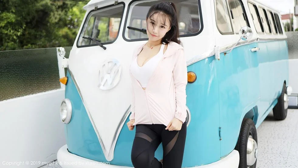Flower朱可儿户外运动装半脱秀蕾丝内裤惹火绝美写真 第 24 张