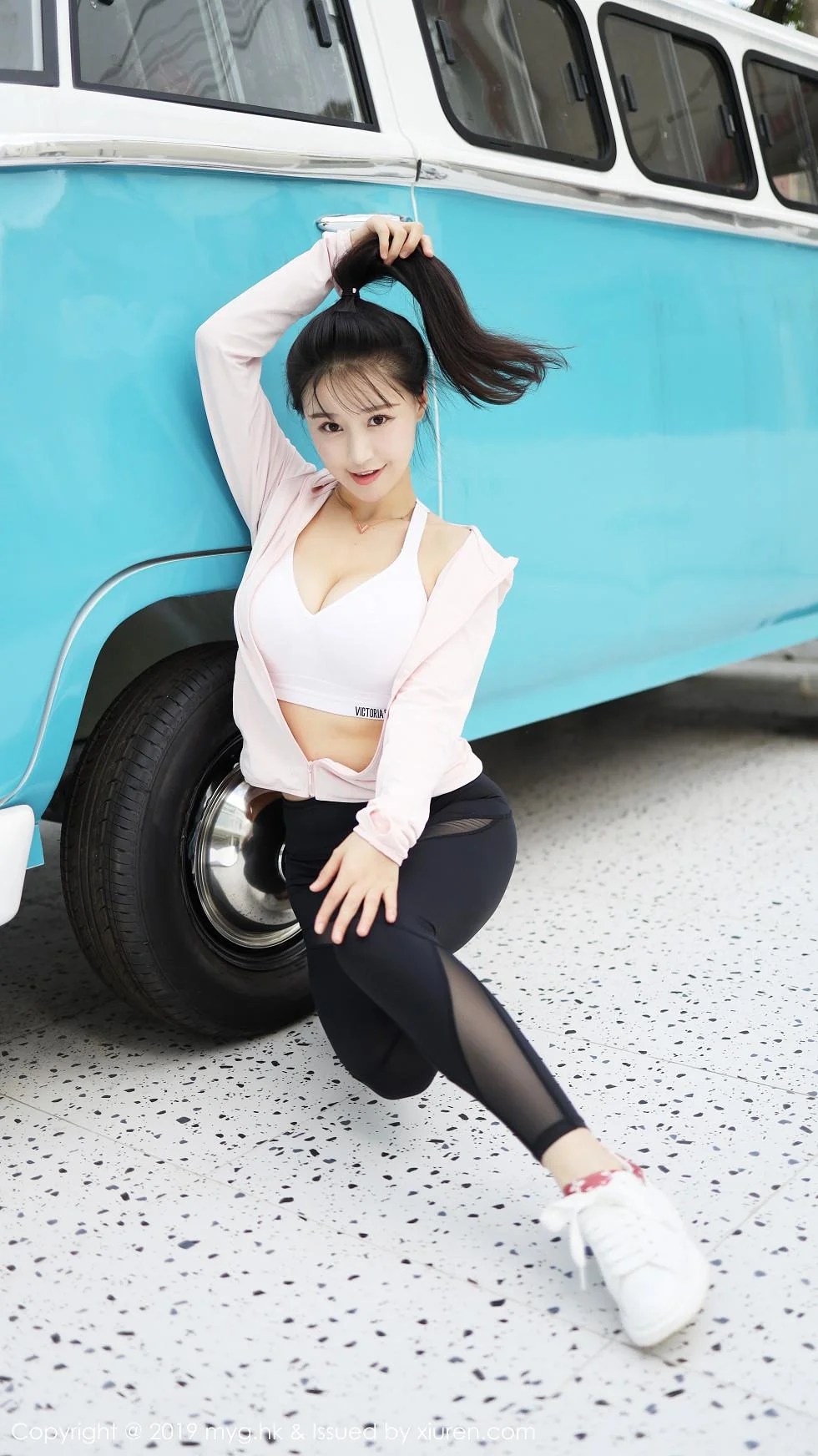 Flower朱可儿户外运动装半脱秀蕾丝内裤惹火绝美写真 第 43 张
