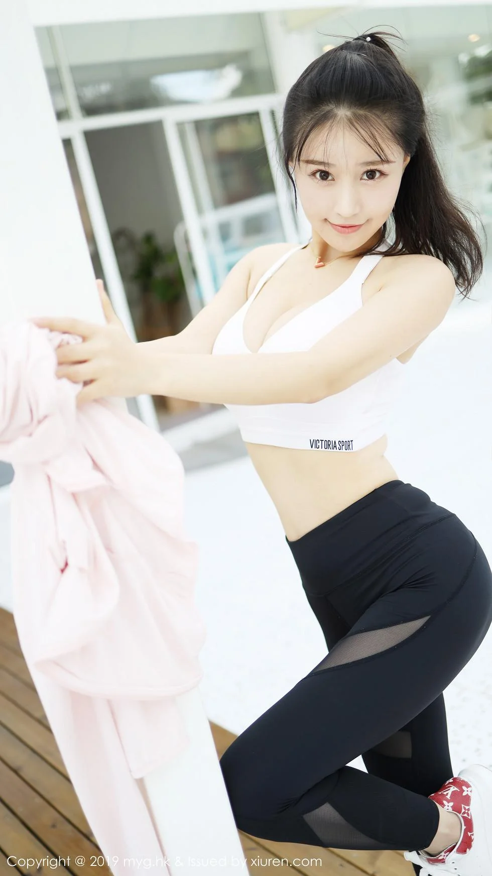 Flower朱可儿户外运动装半脱秀蕾丝内裤惹火绝美写真 第 85 张