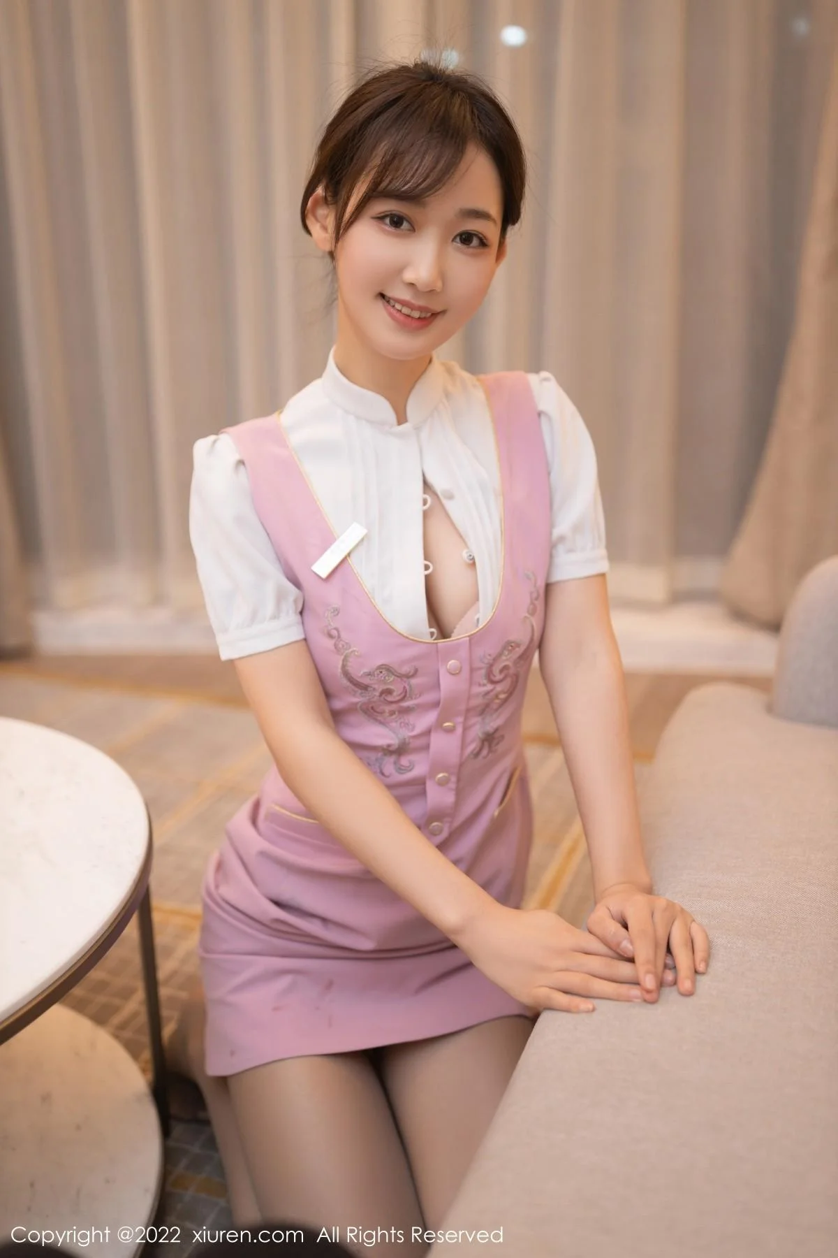 唐安琪珠三角旅拍空姐角色扮演淡粉色内衣配丝袜绝美写真 第 30 张