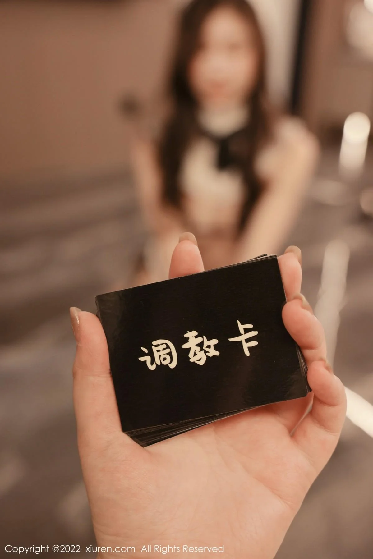 尹甜甜私房性感黑色女仆装情趣捆绑秀完美身材绝美写真 第 1 张
