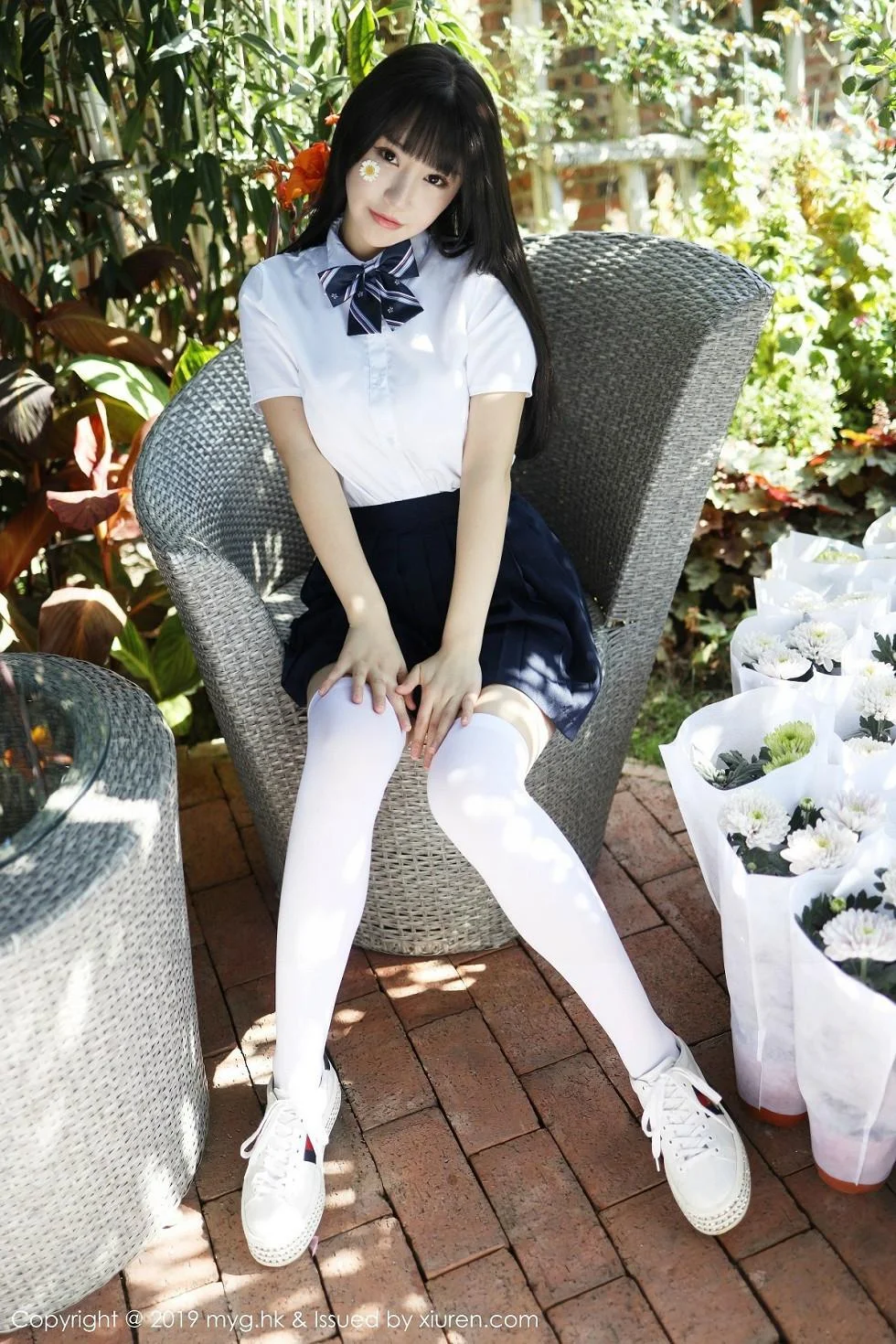 Flower朱可儿大理旅拍户外学生装大胆撩裙绝美写真 第 44 张