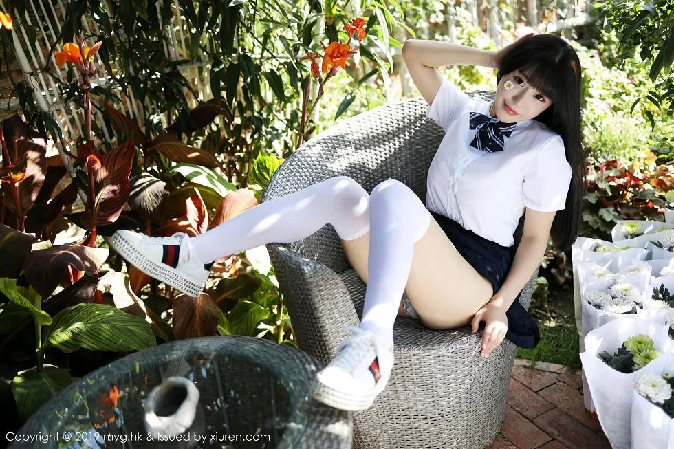 Flower朱可儿大理旅拍户外学生装大胆撩裙绝美写真 第 55 张