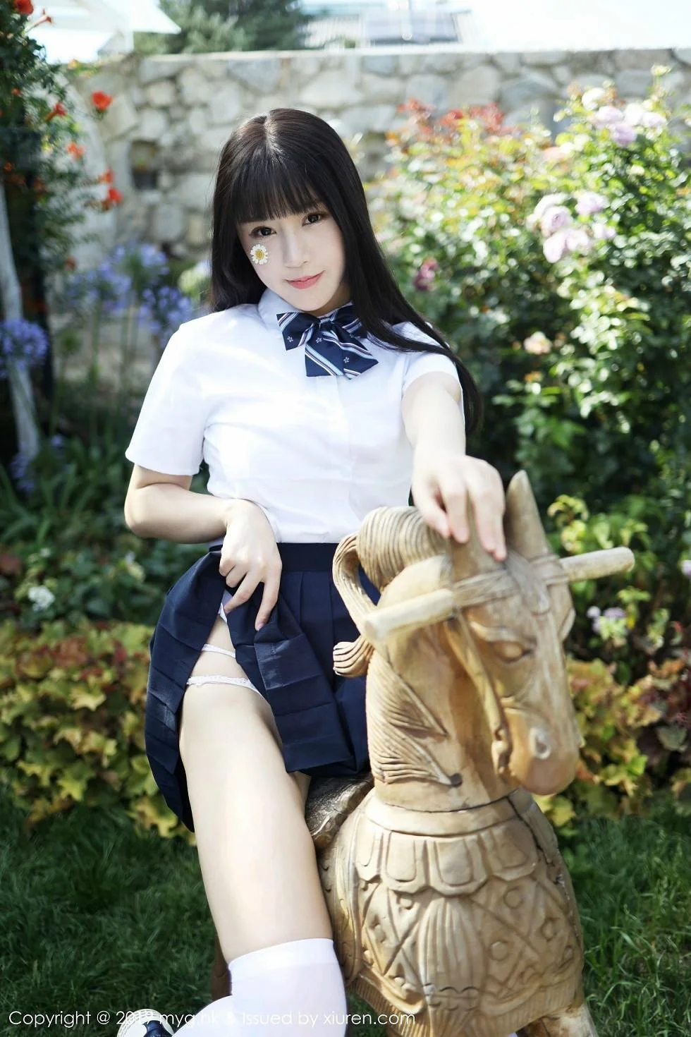 Flower朱可儿大理旅拍户外学生装大胆撩裙绝美写真 第 74 张