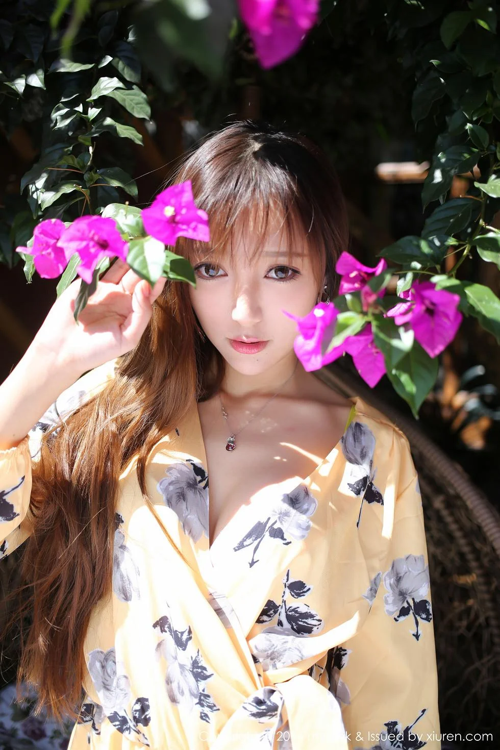靓丽王馨瑶yanni丽江旅拍性感内衣秀完美身材 第 70 张
