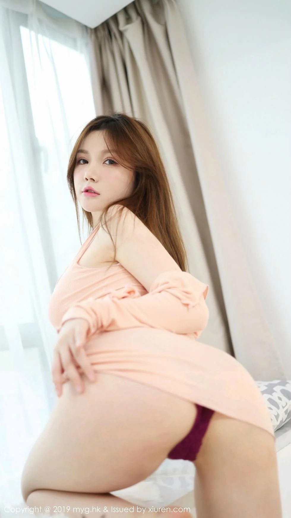 糯美子Mini私房粉色吊带裙配红色蕾丝内裤完美绝美写真 第 97 张