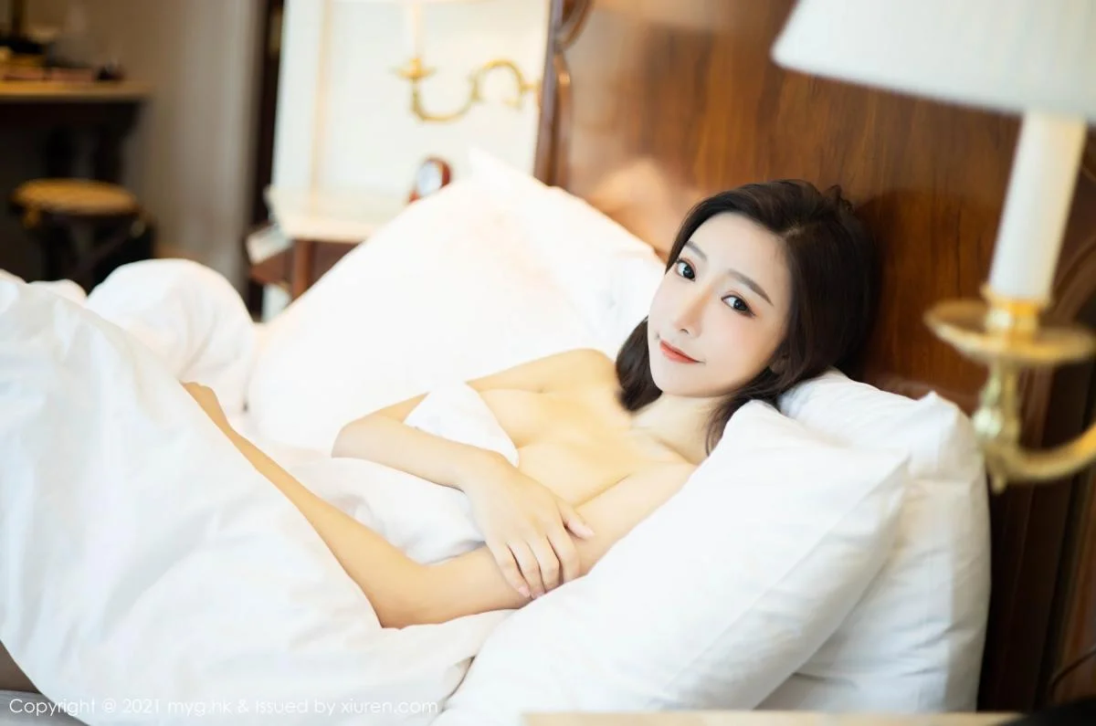 王馨瑶yanni私房脱华丽粉色吊裙露完美身材撩人绝美写真 第 10 张