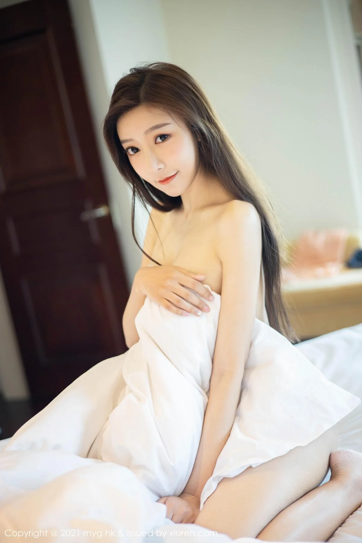 王馨瑶yanni私房脱华丽粉色吊裙露完美身材撩人绝美写真 第 69 张