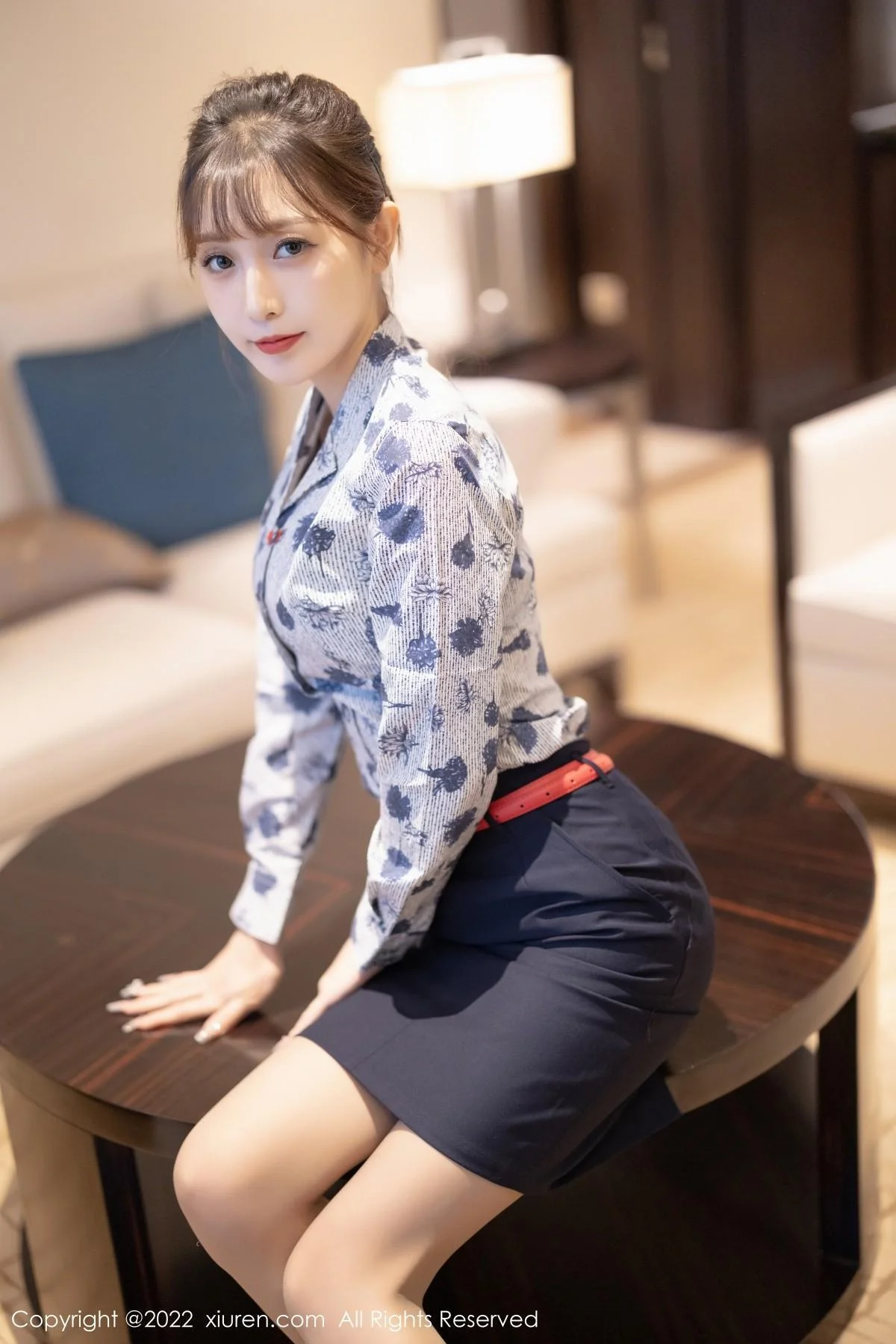 林星阑空姐制服半脱露性感黑色内衣配灰丝裤袜绝美写真 第 17 张
