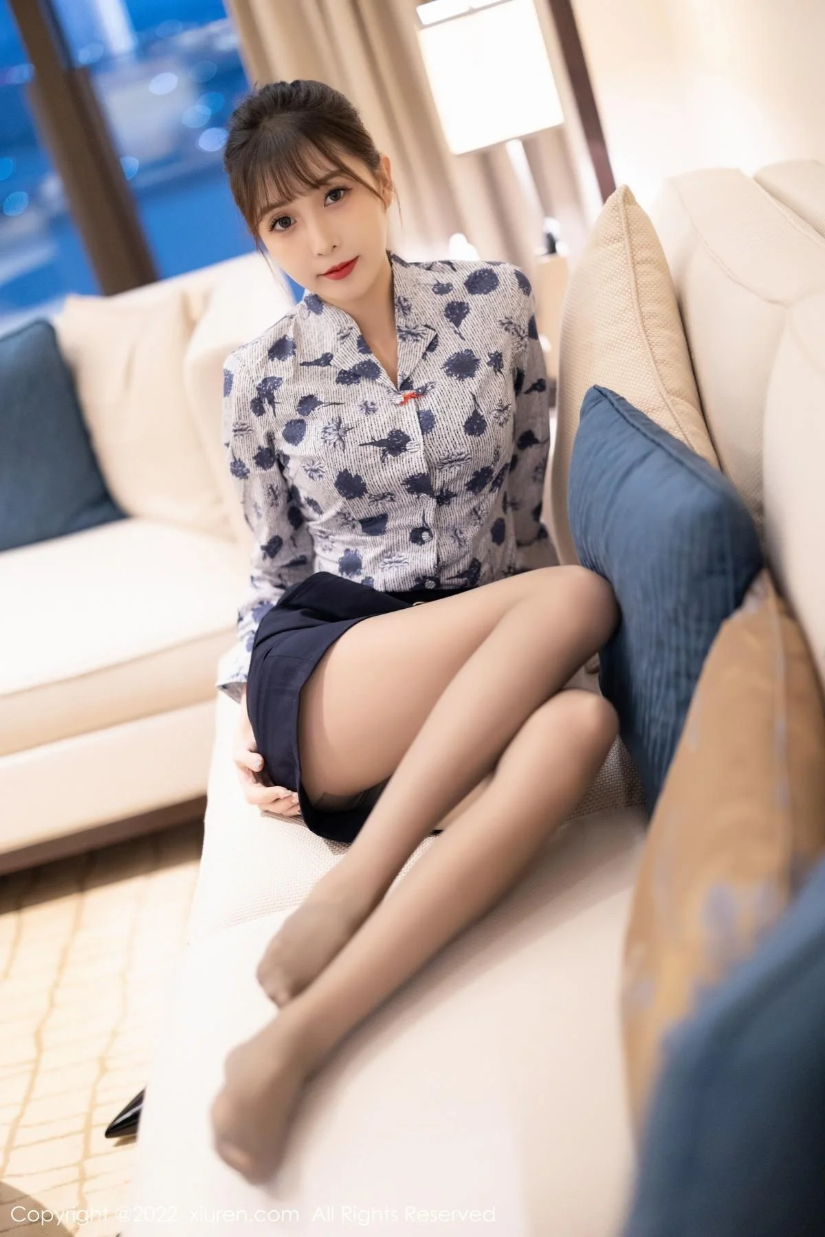 林星阑空姐制服半脱露性感黑色内衣配灰丝裤袜绝美写真 第 44 张
