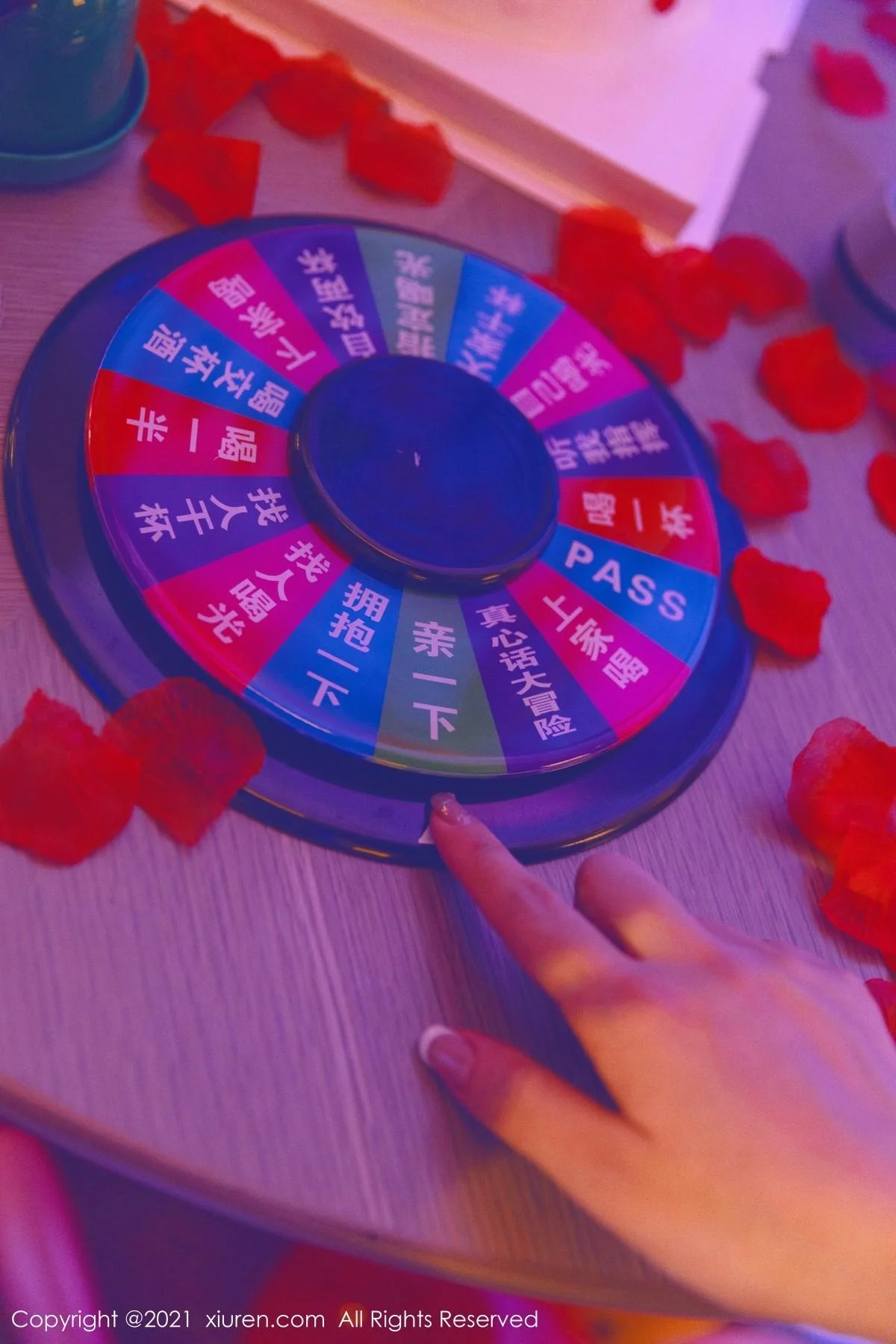 王雨纯＆朱可儿生日party主题私房暗色灯光下撩人绝美写真 第 29 张