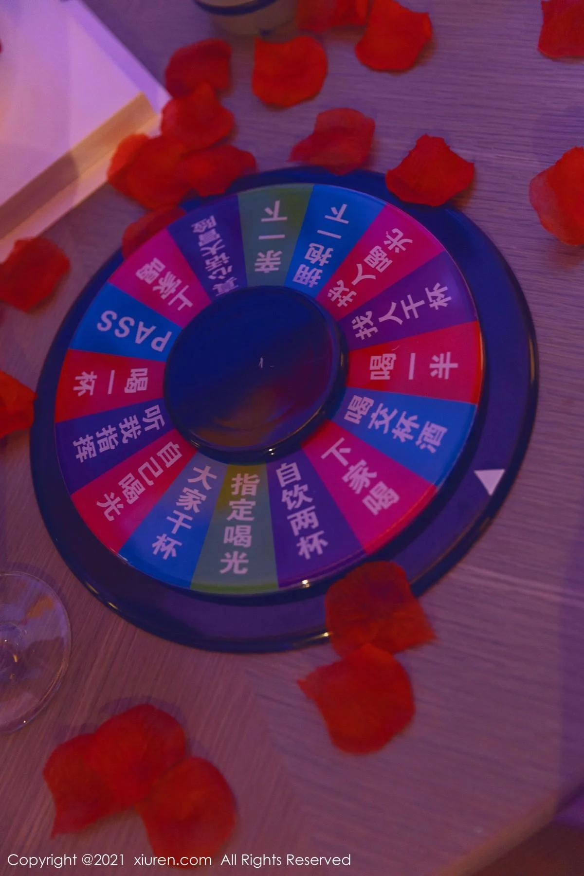 王雨纯＆朱可儿生日party主题私房暗色灯光下撩人绝美写真 第 32 张
