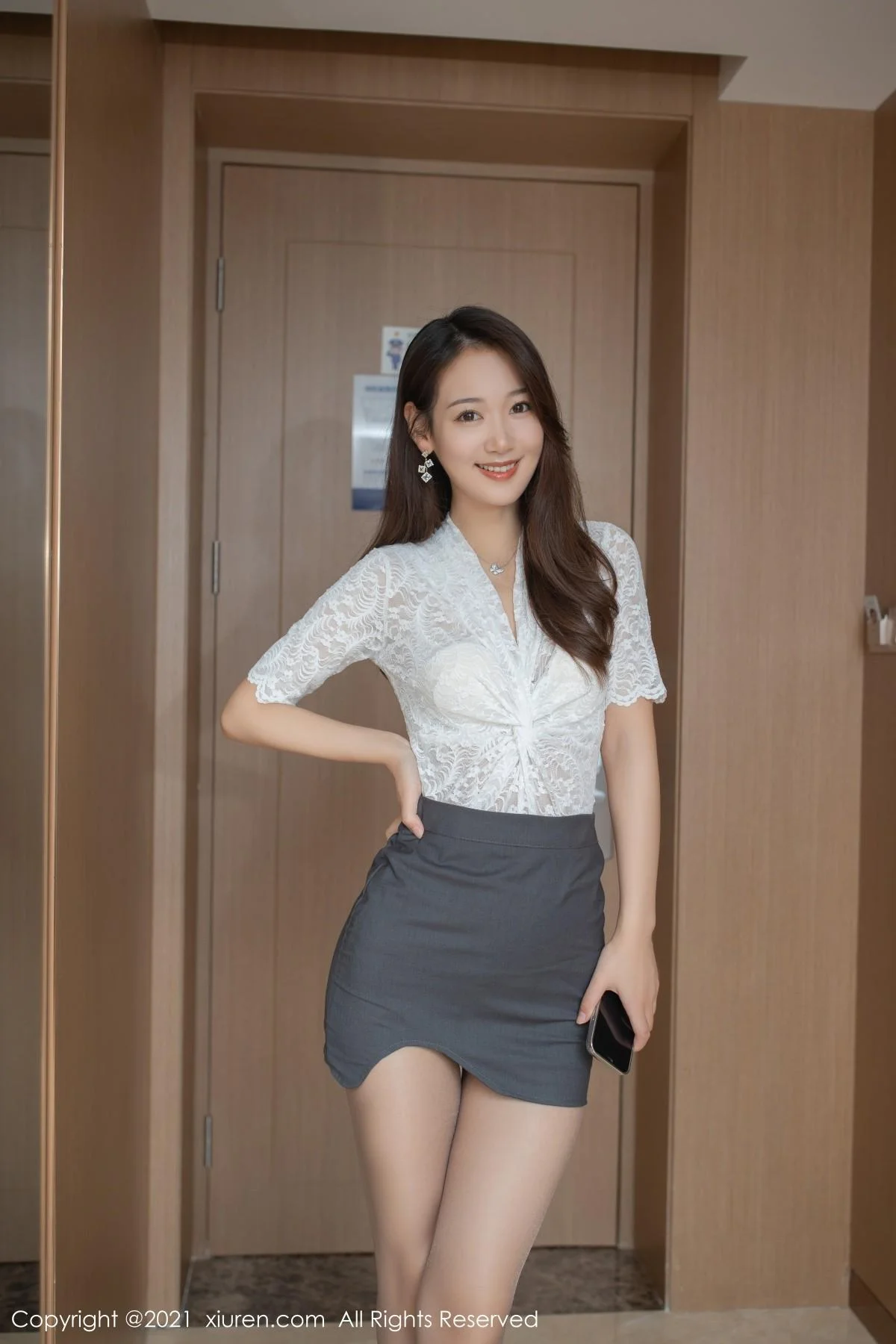 唐安琪今晚不回家主题私房半脱露蕾丝内衣撩人绝美写真 第 7 张