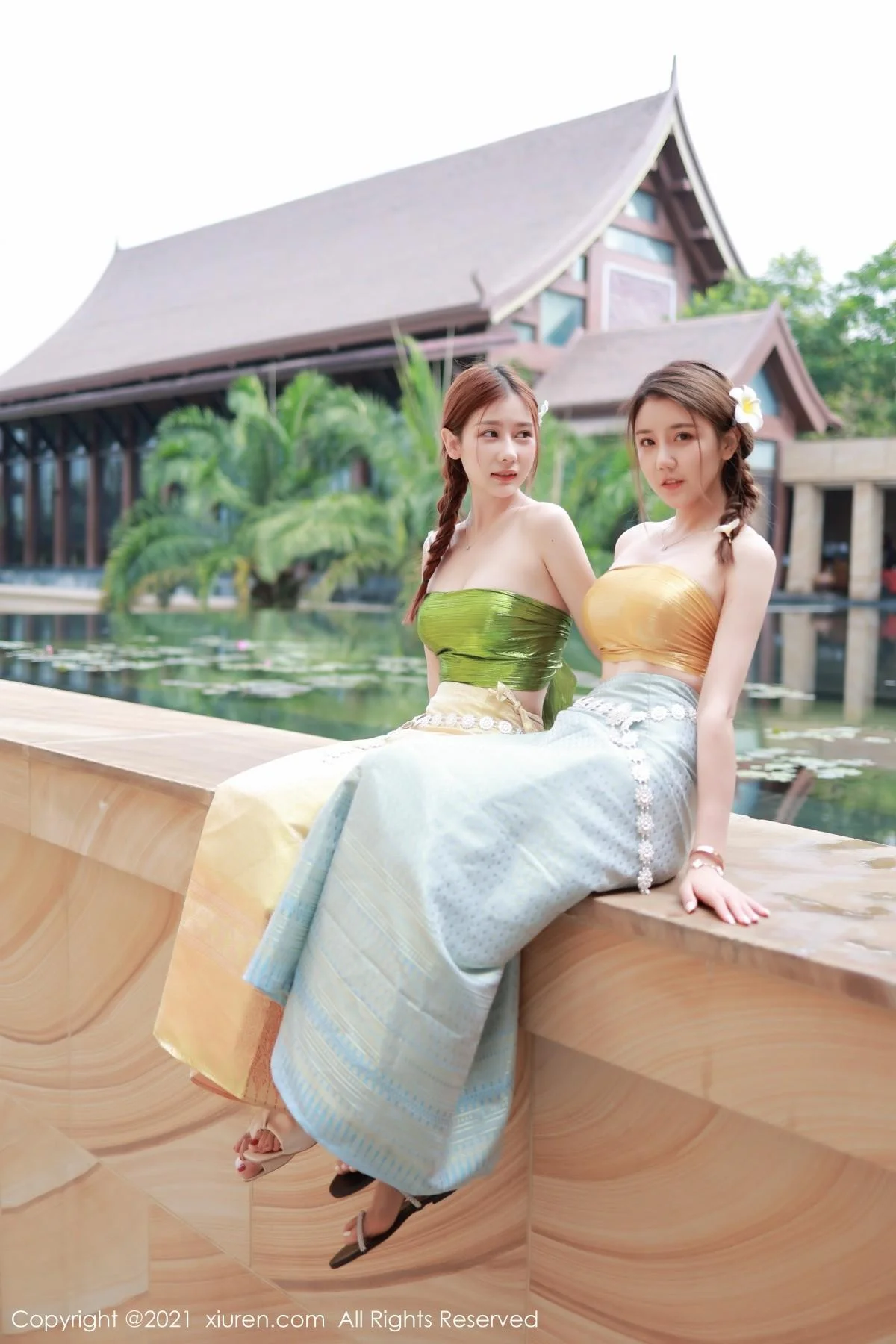 合集夏西＆尹甜甜异域风情主题半脱秀火辣身材绝美写真 第 2 张