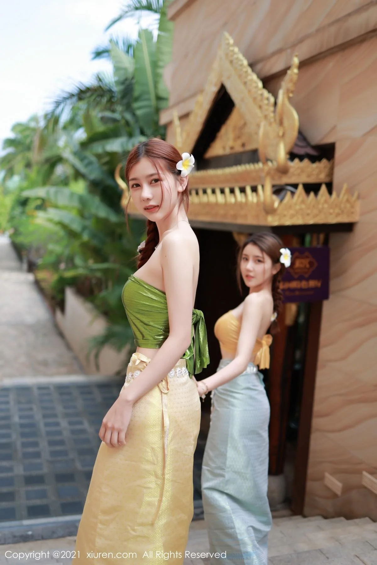 合集夏西＆尹甜甜异域风情主题半脱秀火辣身材绝美写真 第 5 张