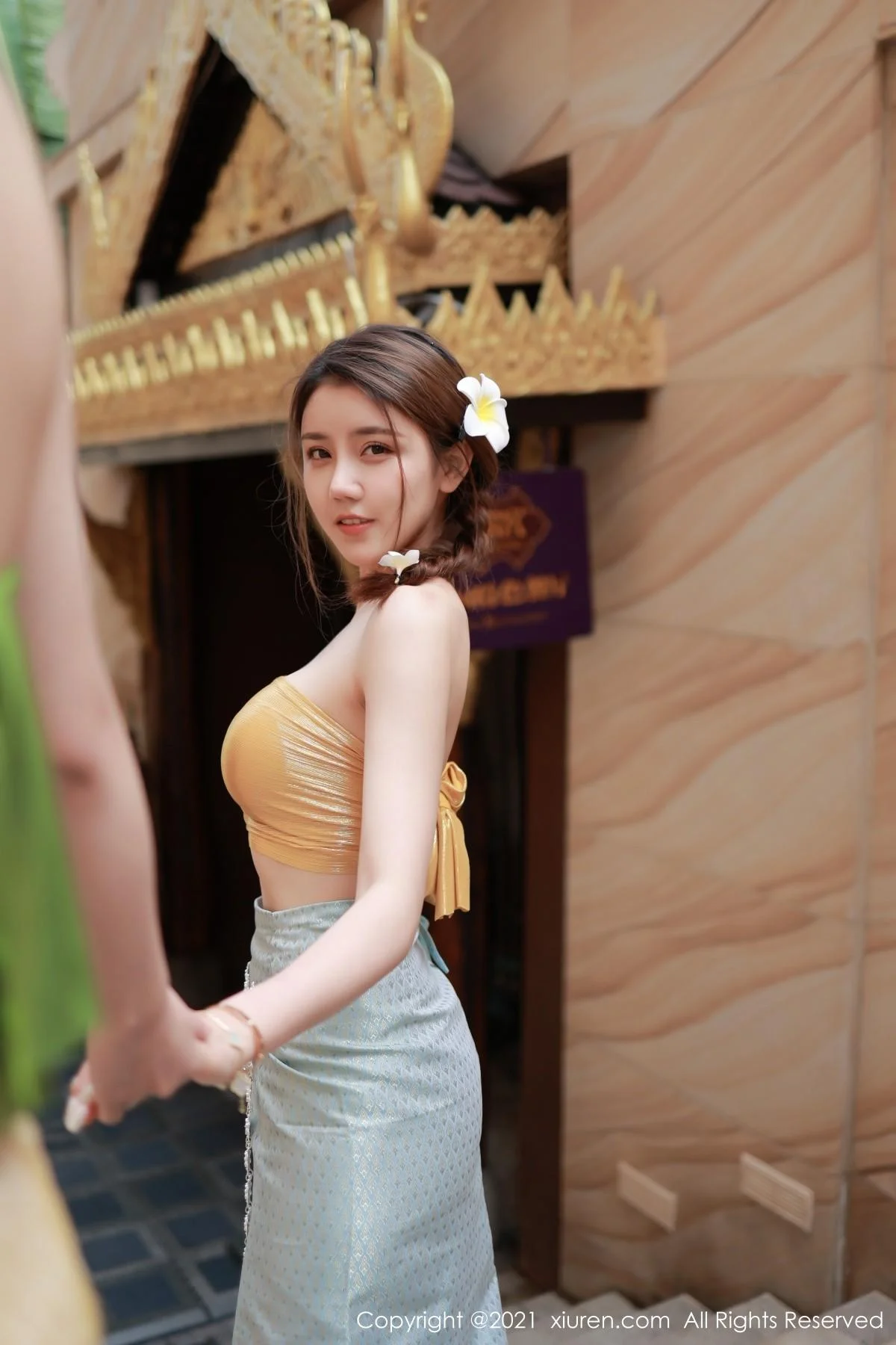 合集夏西＆尹甜甜异域风情主题半脱秀火辣身材绝美写真 第 6 张