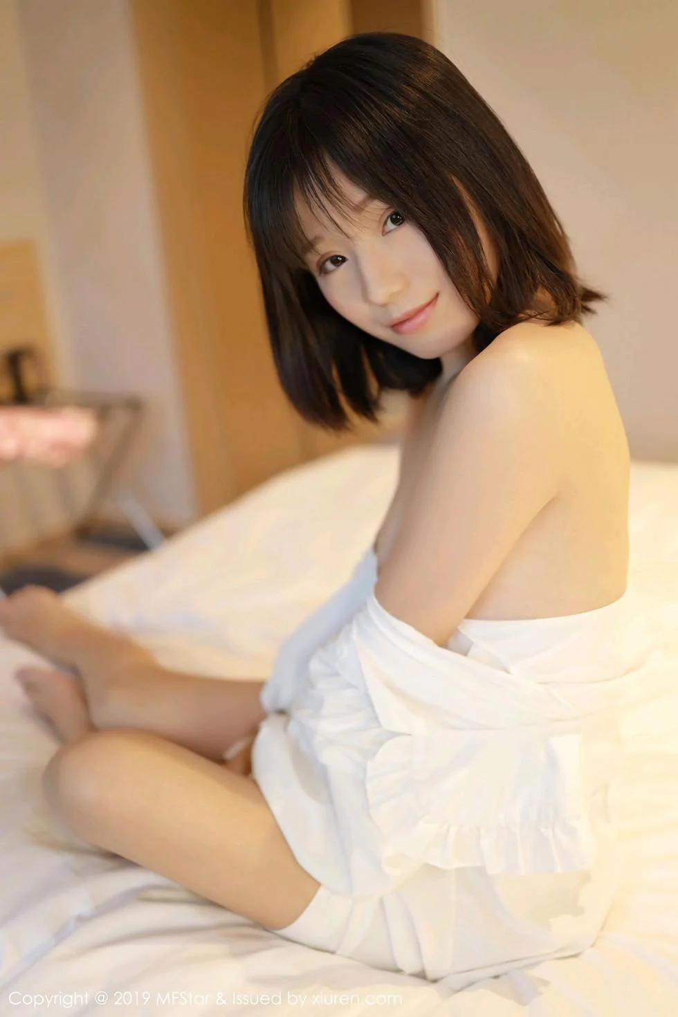 仓井优香居家床上脱性感白衬衣大尺度全裸惹火绝美写真 第 101 张
