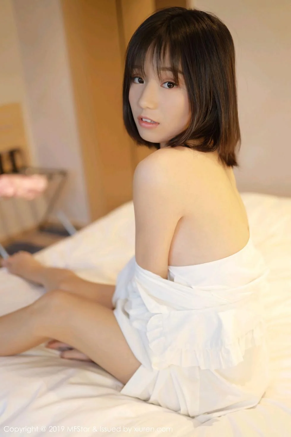 仓井优香居家床上脱性感白衬衣大尺度全裸惹火绝美写真 第 104 张