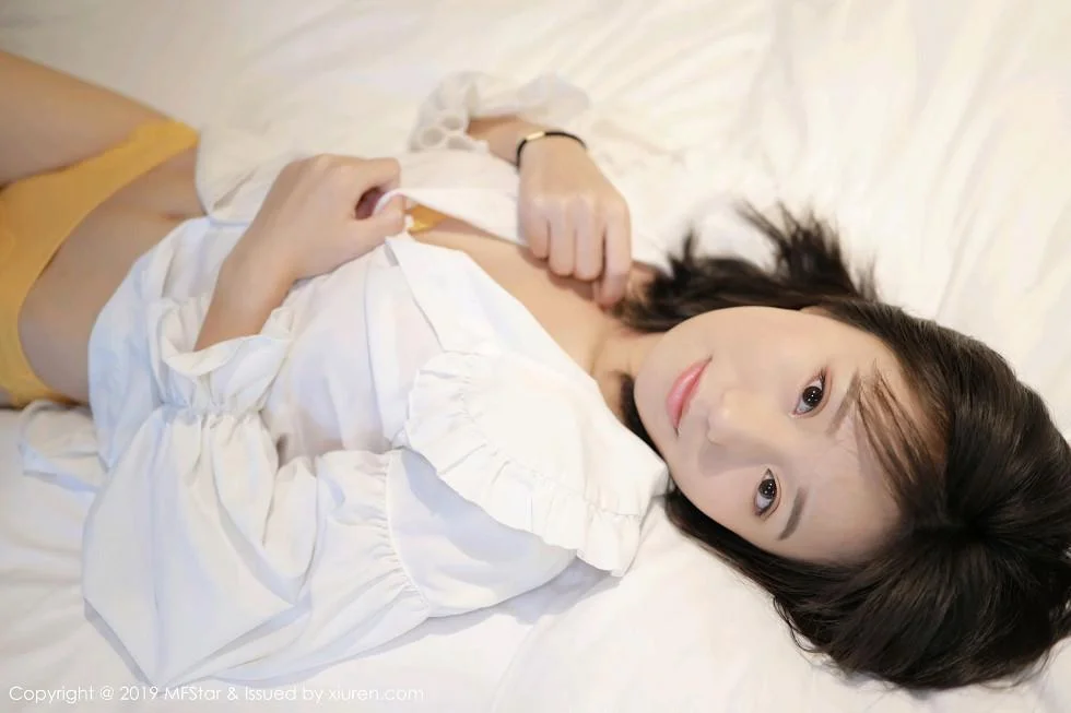 仓井优香居家床上脱性感白衬衣大尺度全裸惹火绝美写真 第 55 张