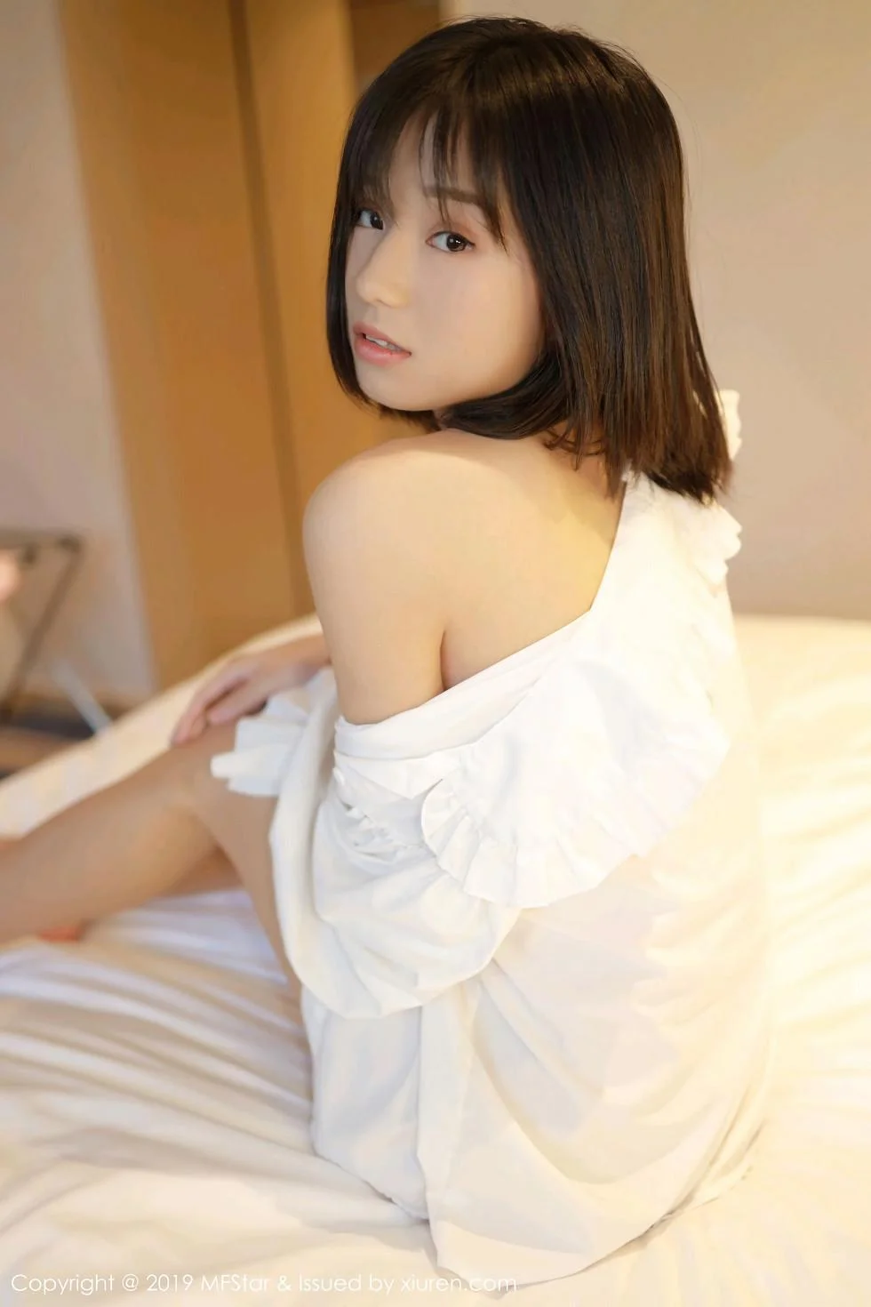 仓井优香居家床上脱性感白衬衣大尺度全裸惹火绝美写真 第 99 张