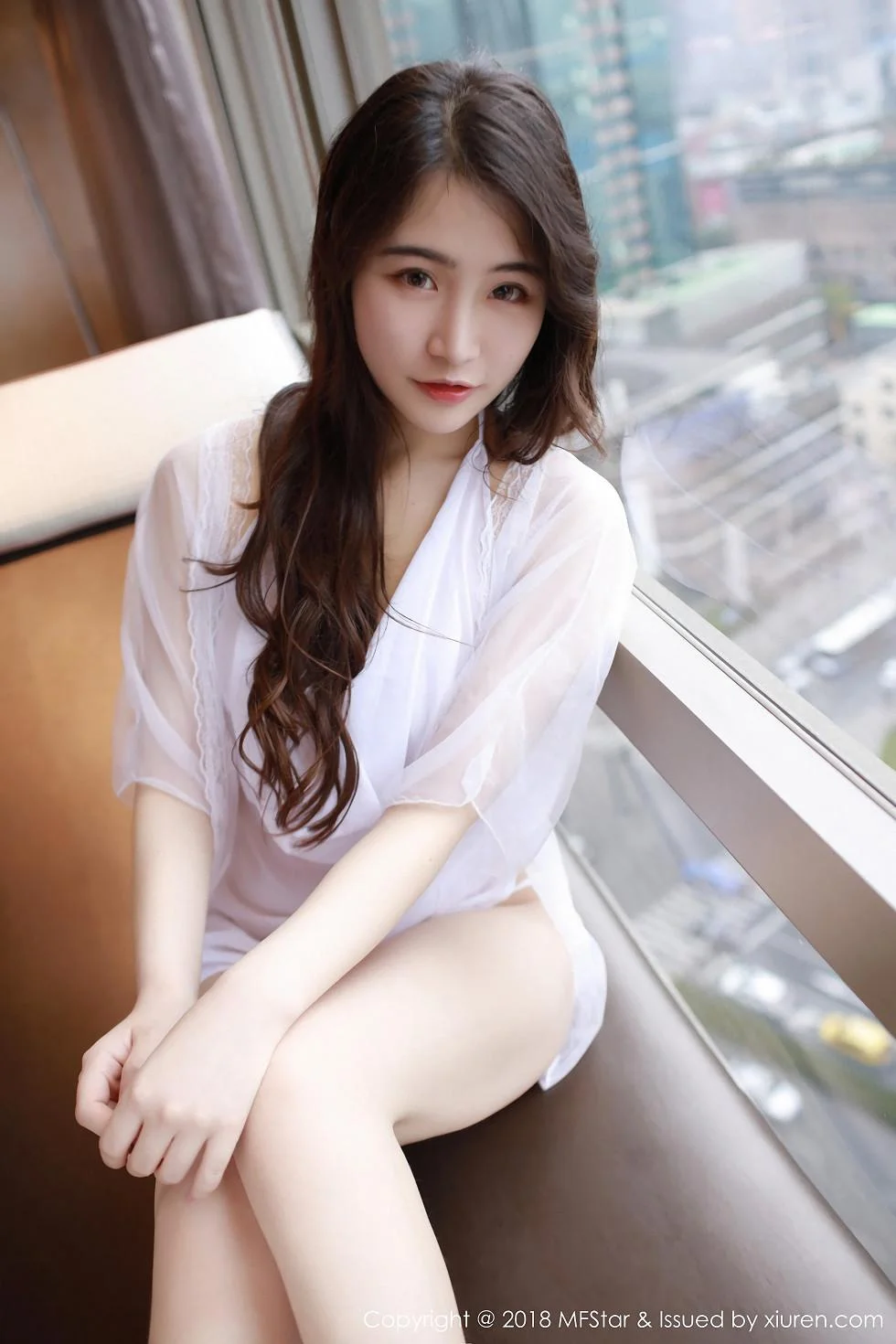 宅兔兔白色薄纱透视秀白嫩肌肤丁字裤翘臀绝美写真 第 16 张