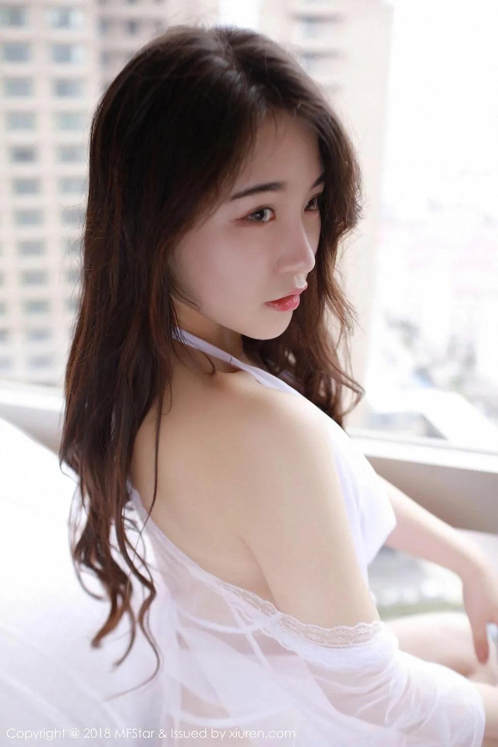 宅兔兔白色薄纱透视秀白嫩肌肤丁字裤翘臀绝美写真 第 77 张