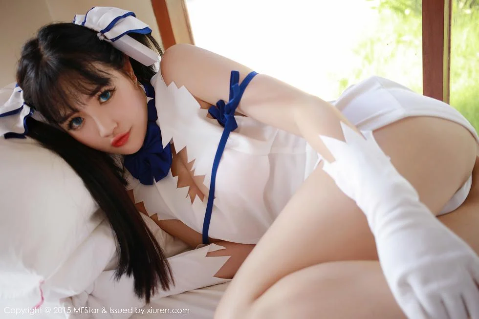 萌妹徐cake白色开档短裙迷人豪乳性感翘臀写真 第 50 张