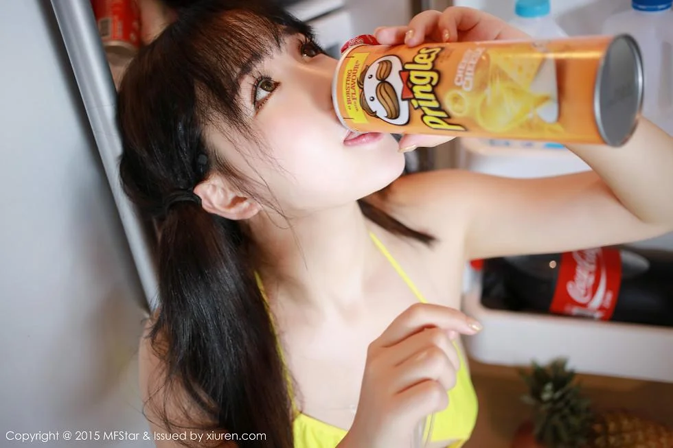 萌妹徐cake白色开档短裙迷人豪乳性感翘臀写真 第 86 张