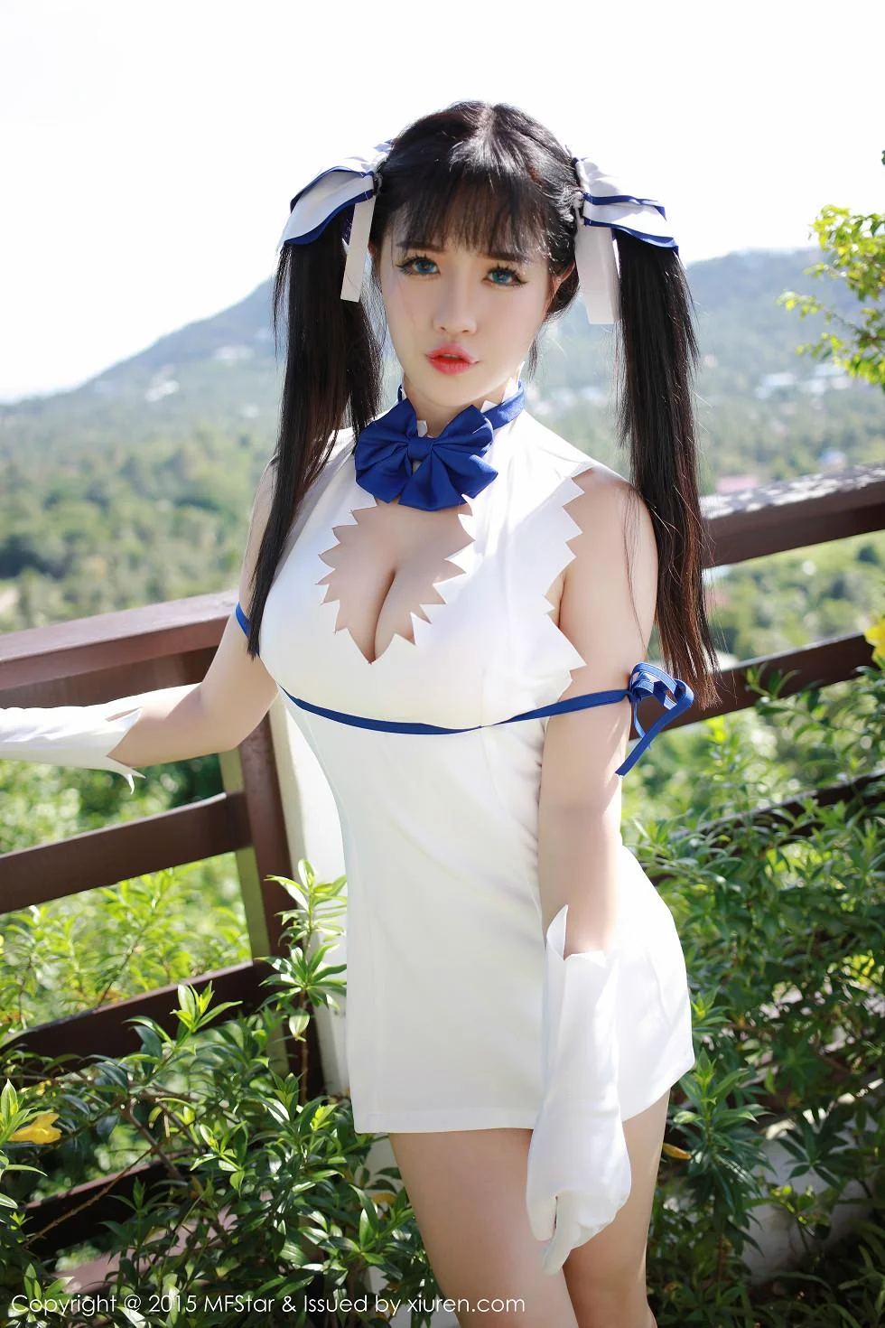 萌妹徐cake白色开档短裙迷人豪乳性感翘臀写真 第 9 张