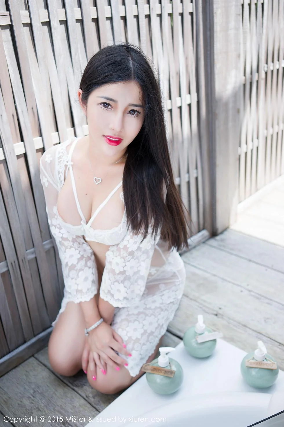 嘉嘉Tiffany普吉岛旅拍完美身材性感红唇写真 第 74 张