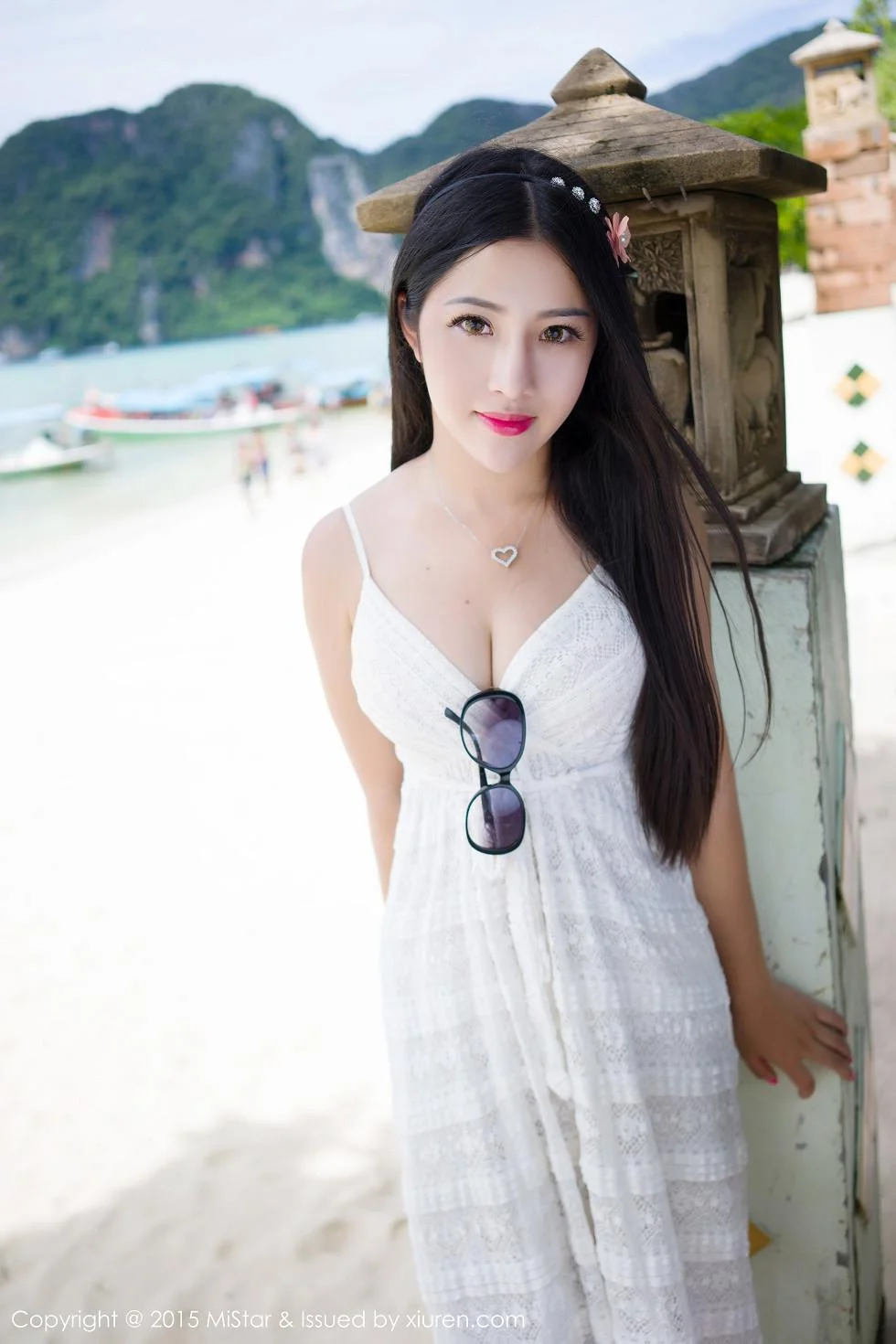 嘉嘉Tiffany普吉岛旅拍完美身材性感红唇写真 第 95 张