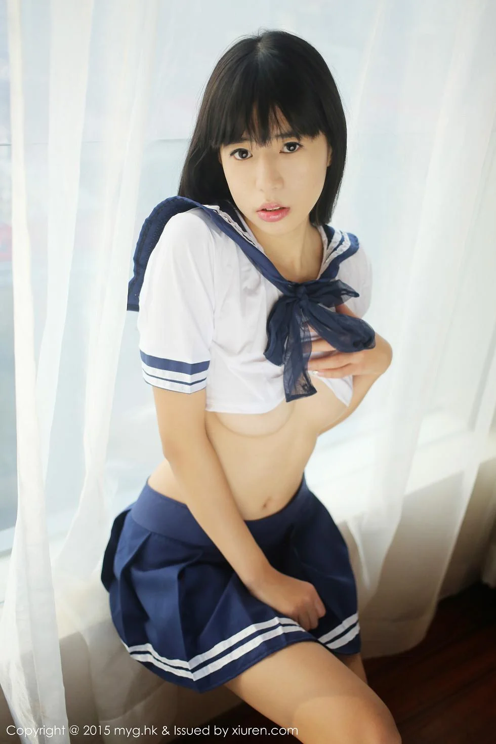 Ellie艾栗栗学生妹水手服真空秀美乳半球绝美写真 第 56 张