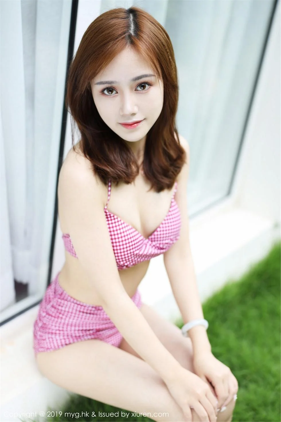 羽住real越南旅拍性感比基尼+蕾丝女仆装惹火绝美写真 第 26 张
