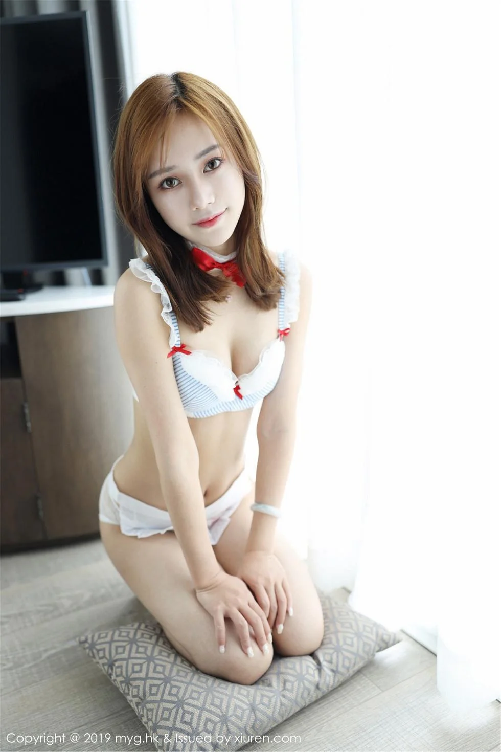羽住real越南旅拍性感比基尼+蕾丝女仆装惹火绝美写真 第 54 张