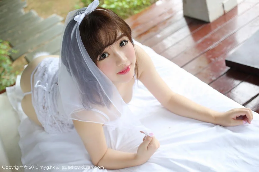 徐cake三亚旅拍白裙婚纱秀豪乳脱内裤秀美臀写真 第 35 张