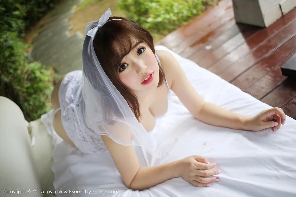 徐cake三亚旅拍白裙婚纱秀豪乳脱内裤秀美臀写真 第 38 张