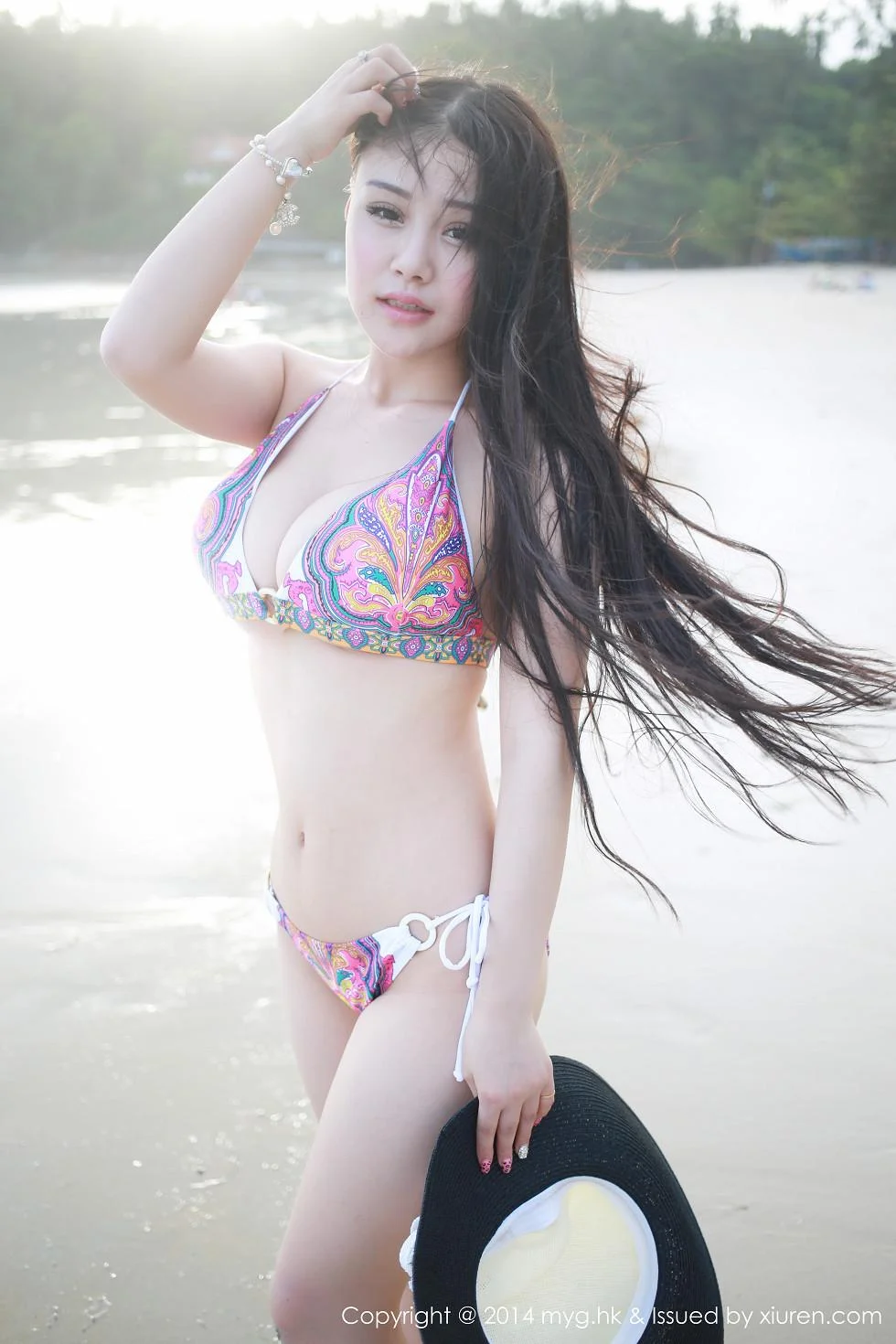 Barbie可儿海边清凉花色比基尼爆乳绝美写真 第 41 张