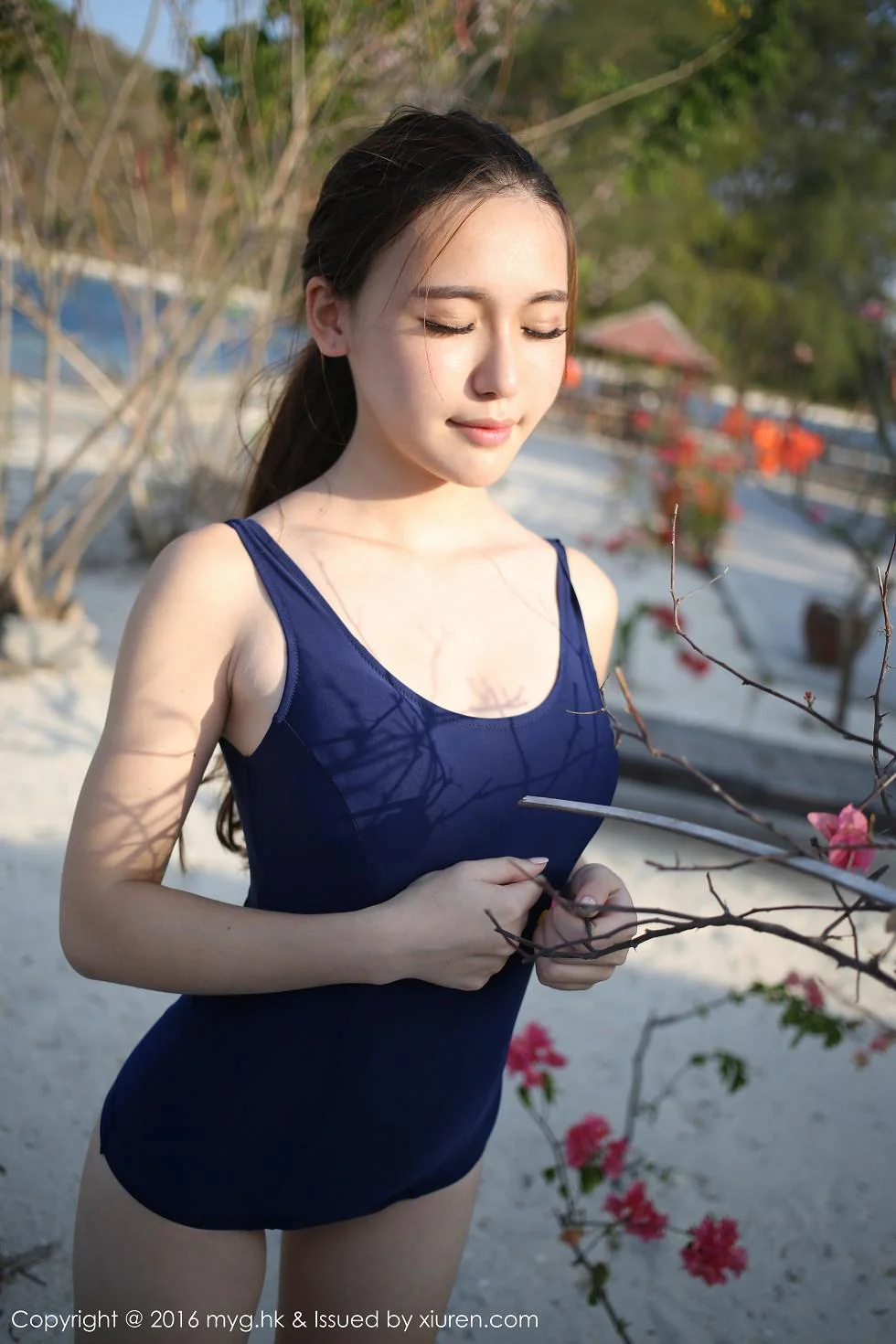 熊吖BOBO龙目岛旅拍黑色死库水完美身材性感写真 第 107 张